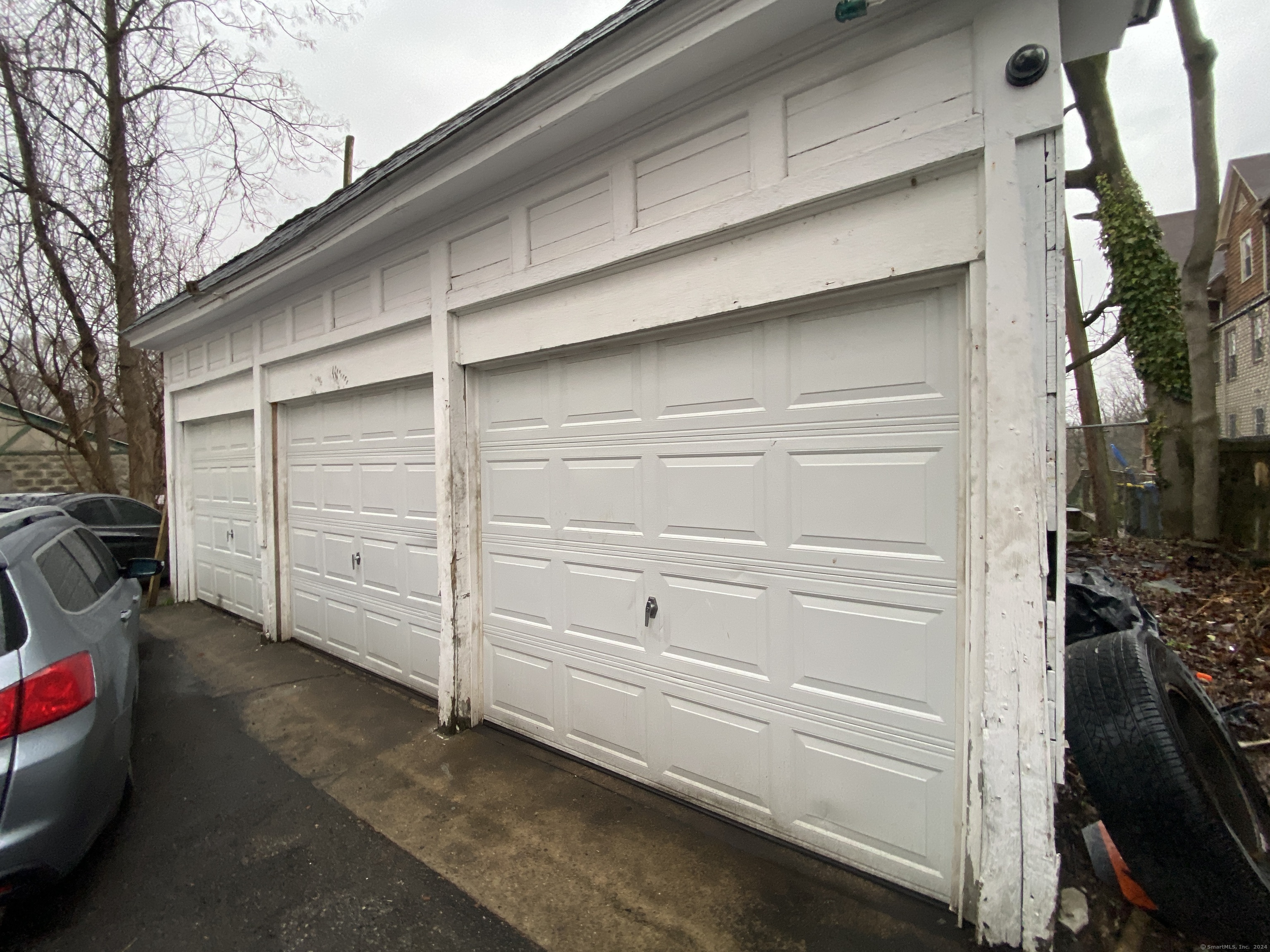 80 Englewood Avenue