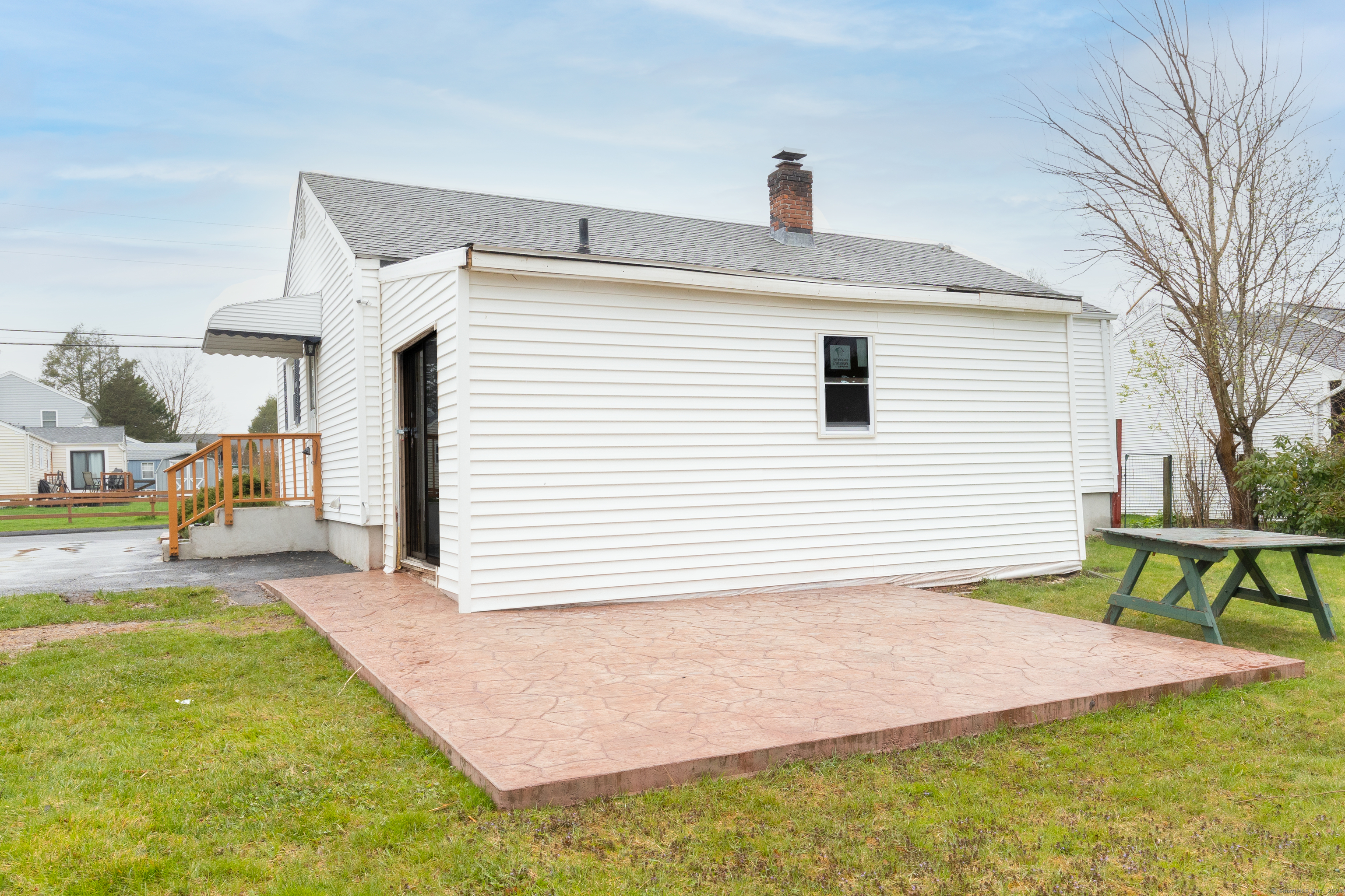 158 Round Hill Road