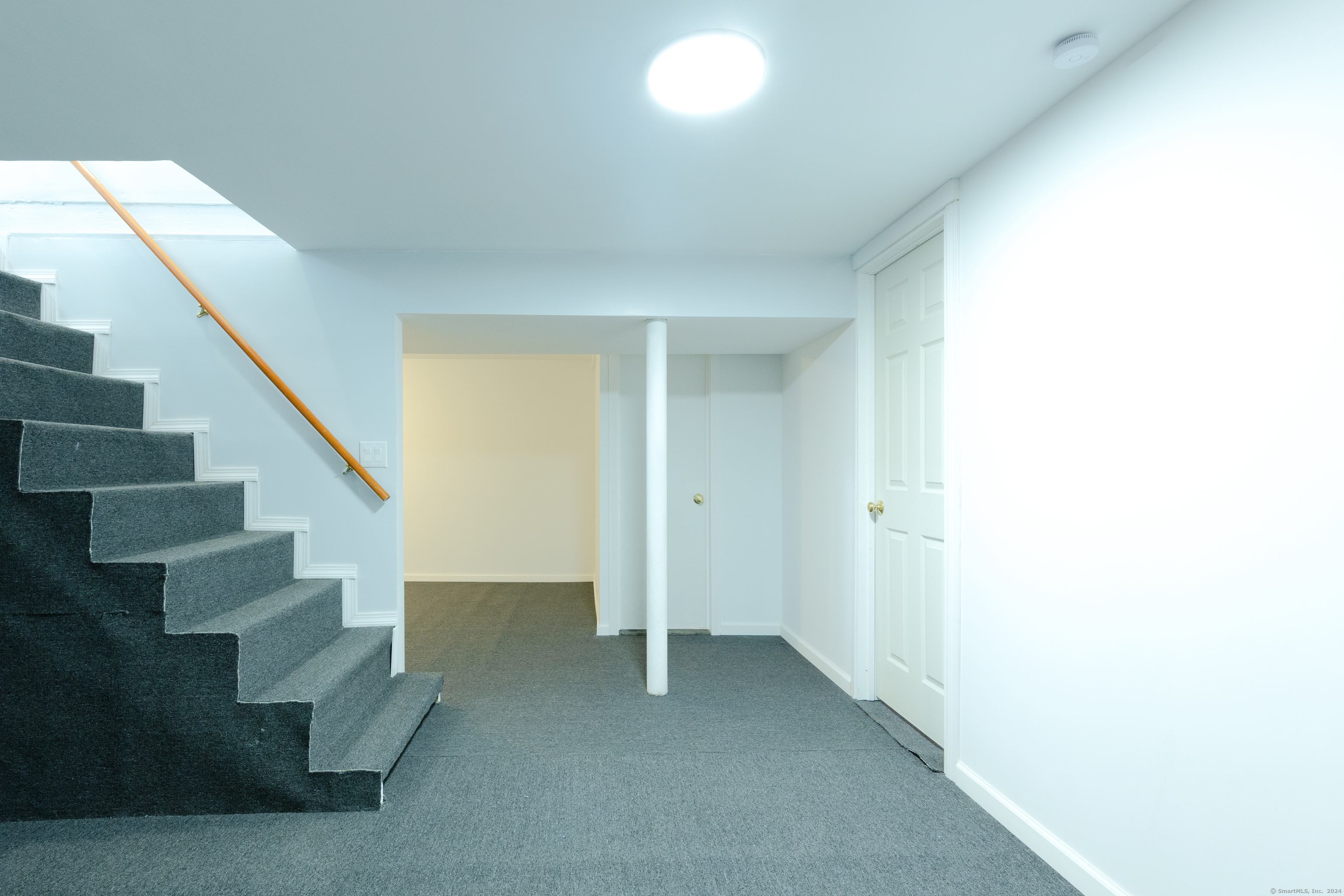 158 Round Hill Road