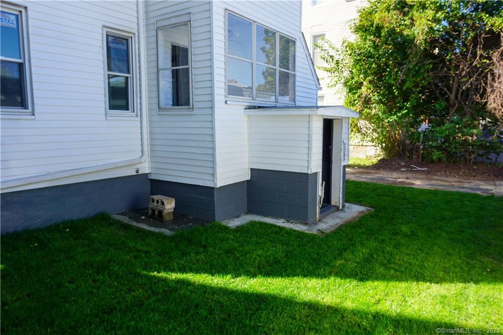 40 Woodland Street
