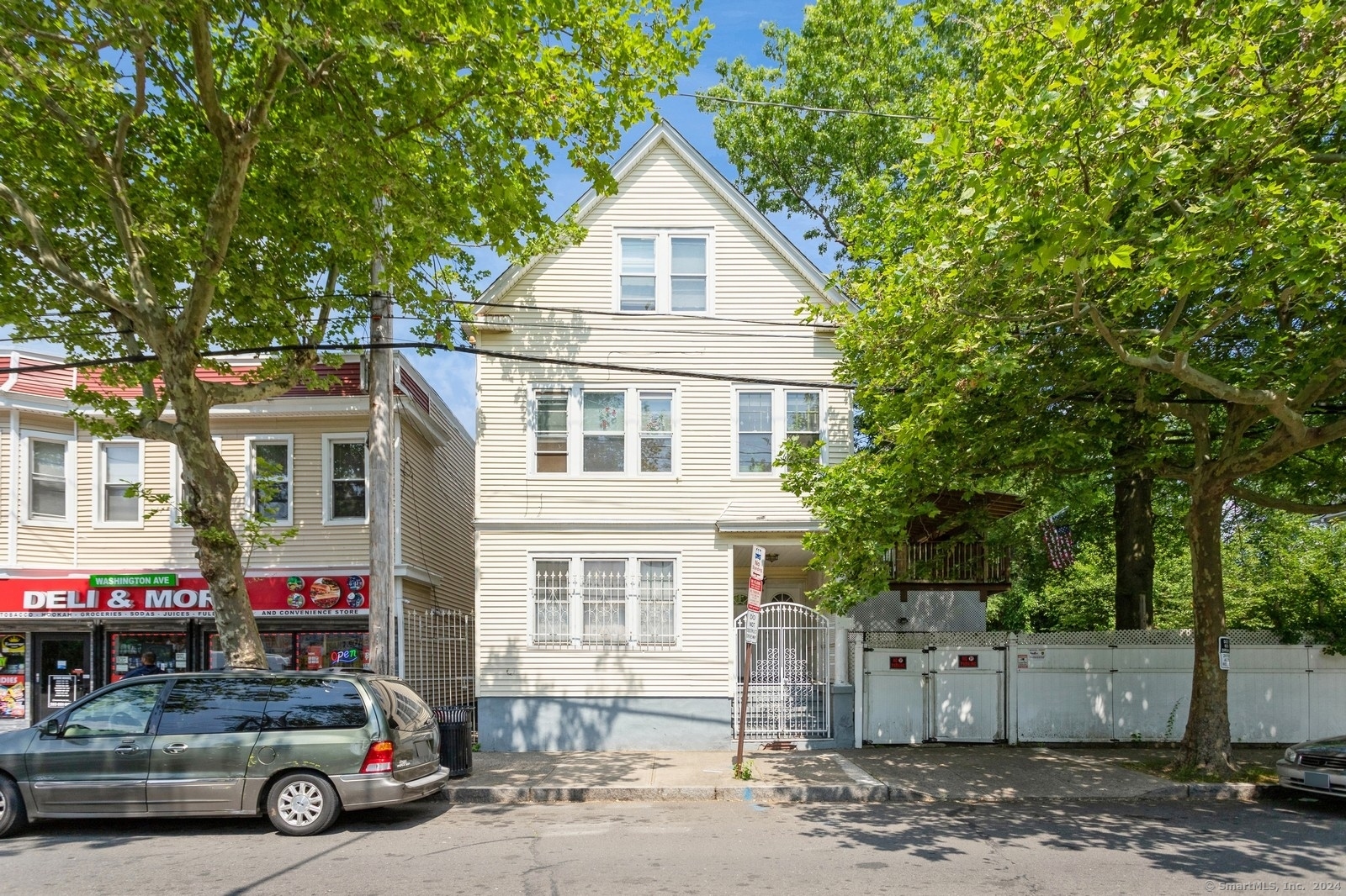 589 Washington Avenue