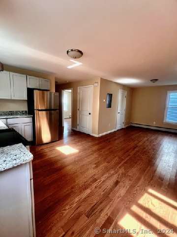 31-33 Carpenter Street 2nd Floor