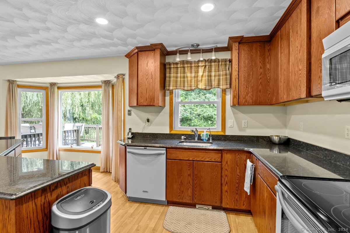 86 Leavitt Road