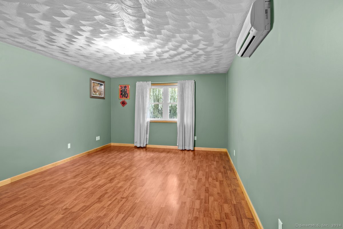 86 Leavitt Road