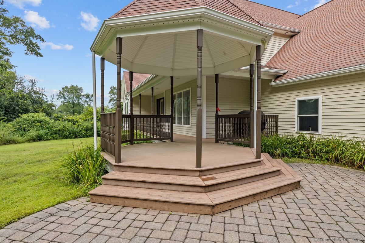 86 Leavitt Road