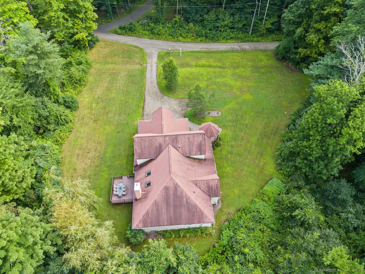 86 Leavitt Road