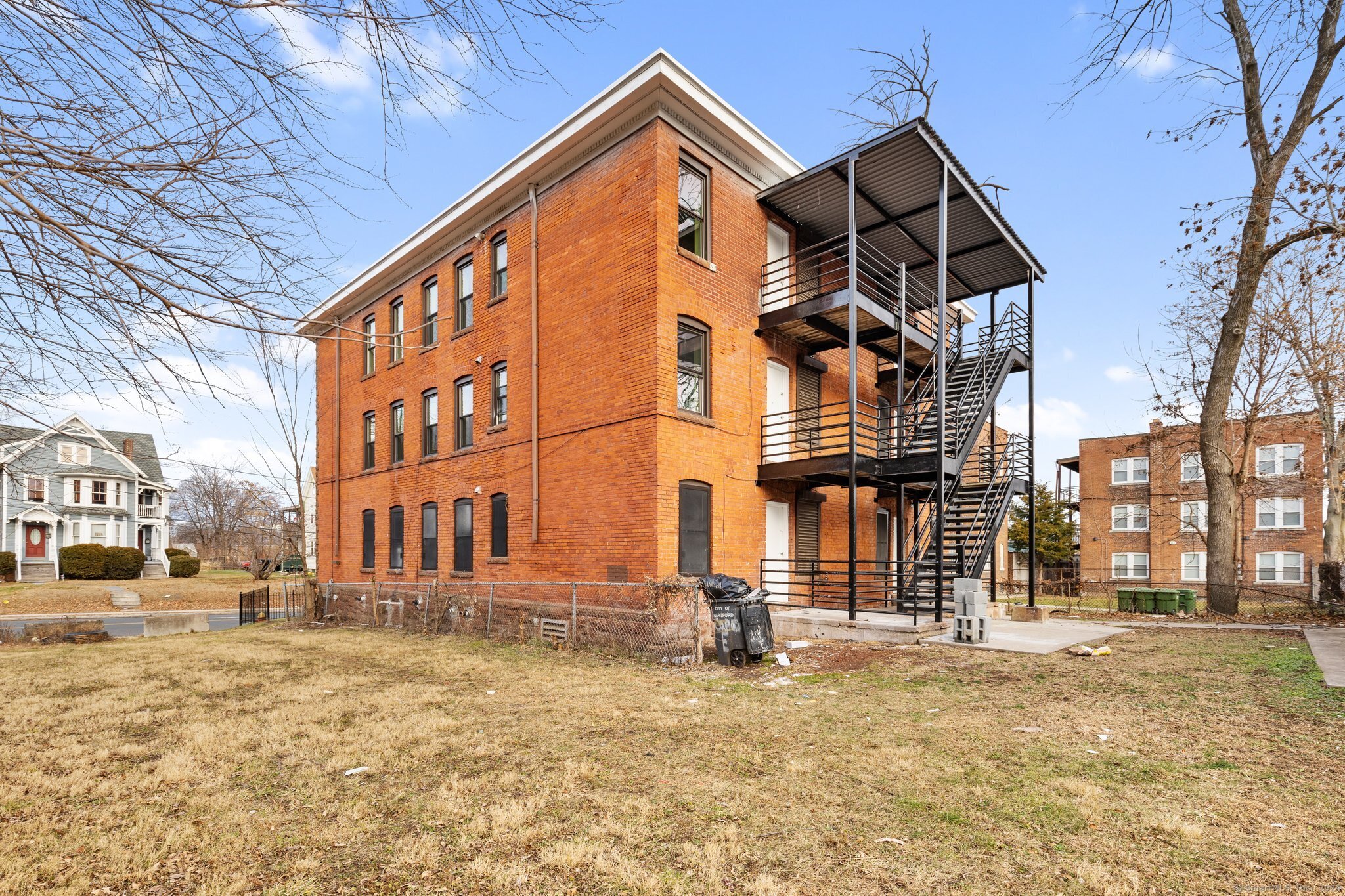31-33 Capen Street
