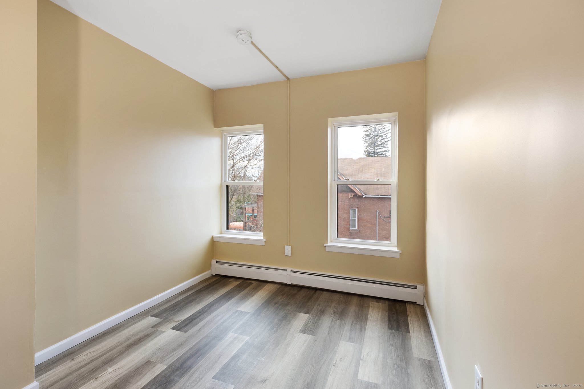 31-33 Capen Street