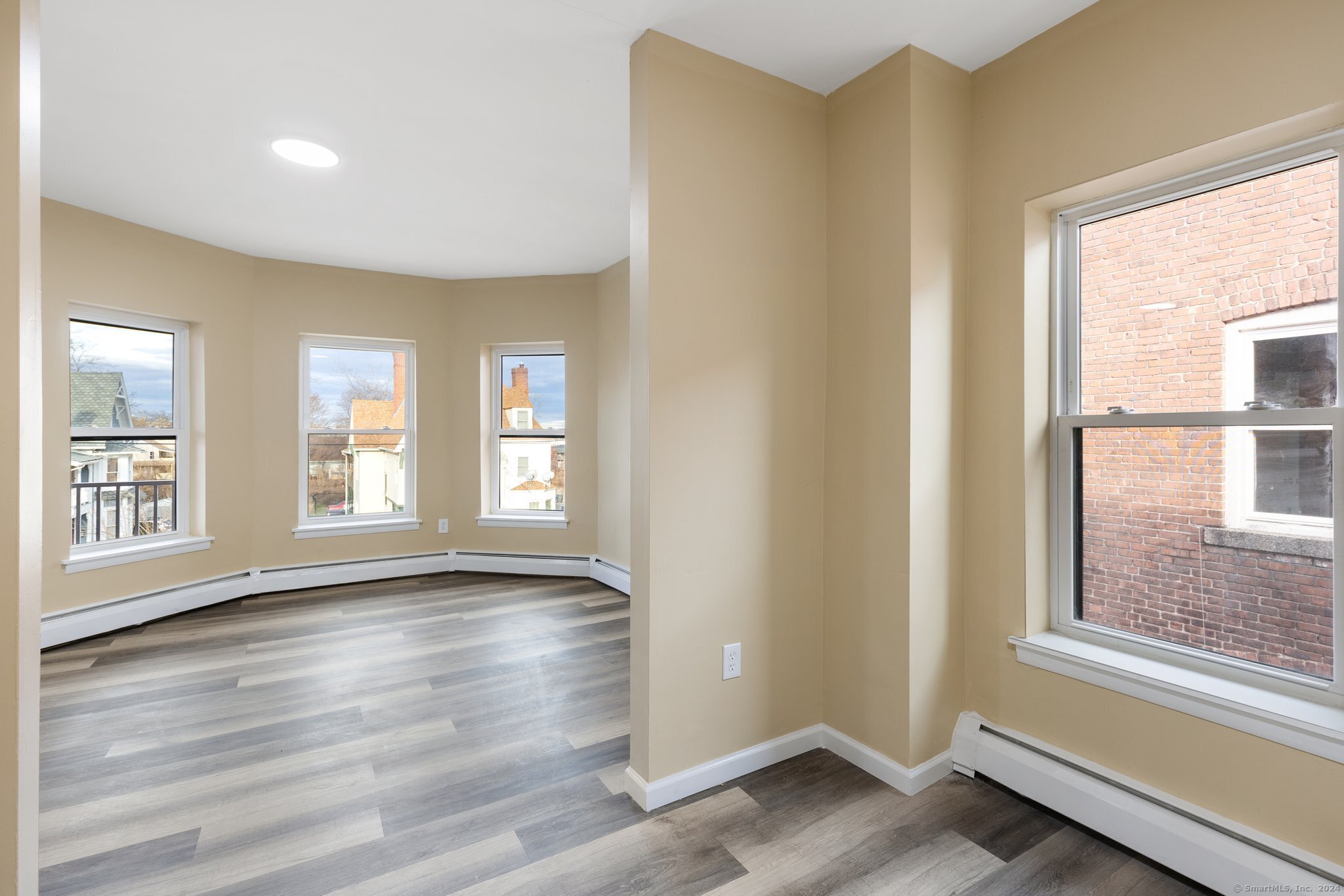 31-33 Capen Street