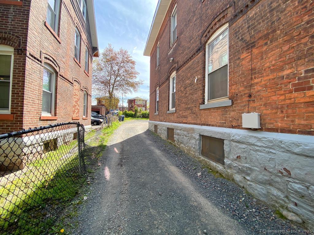 248 Putnam Street 1st Floor