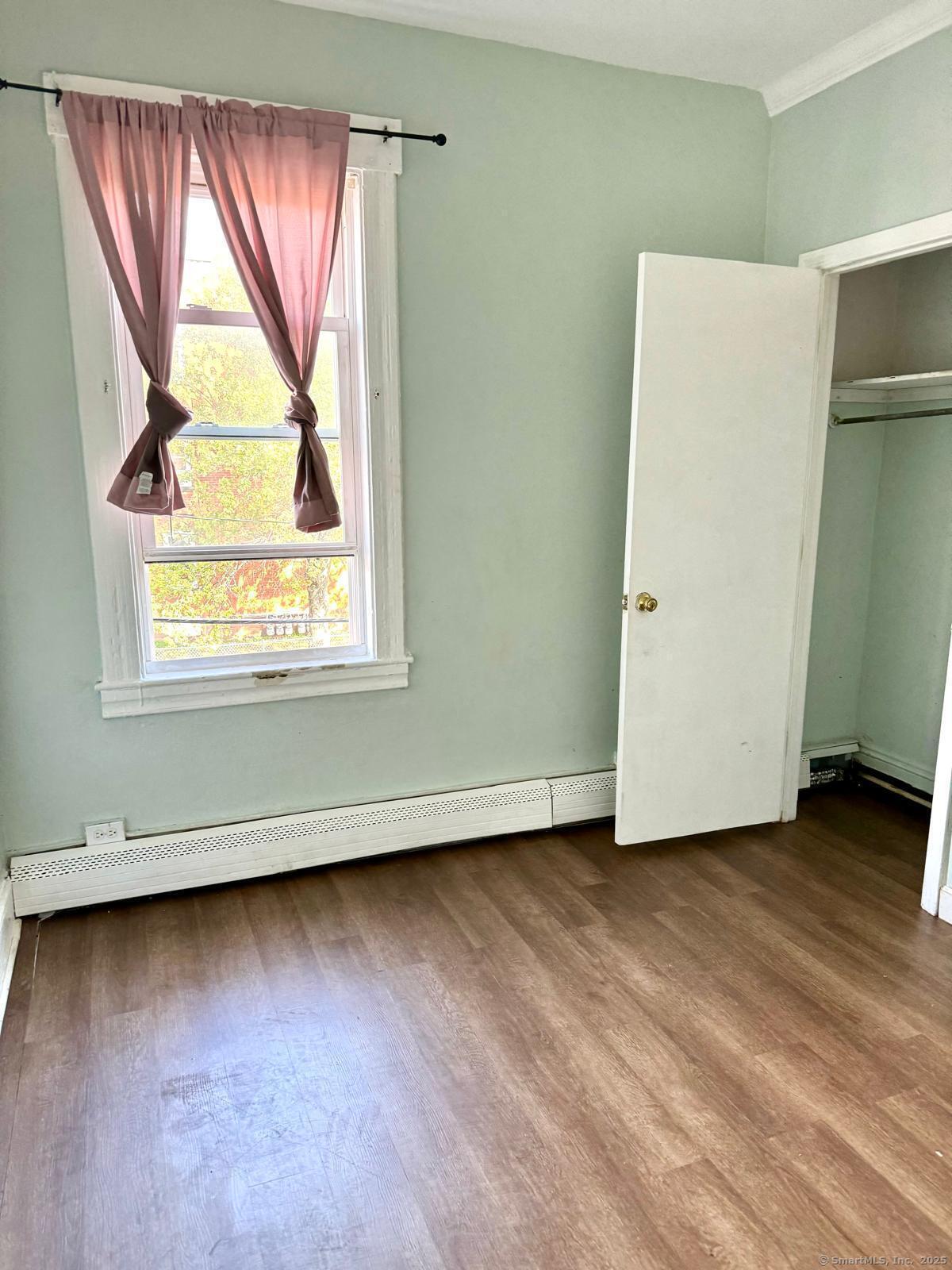 125-127 Franklin Avenue 2nd Floor