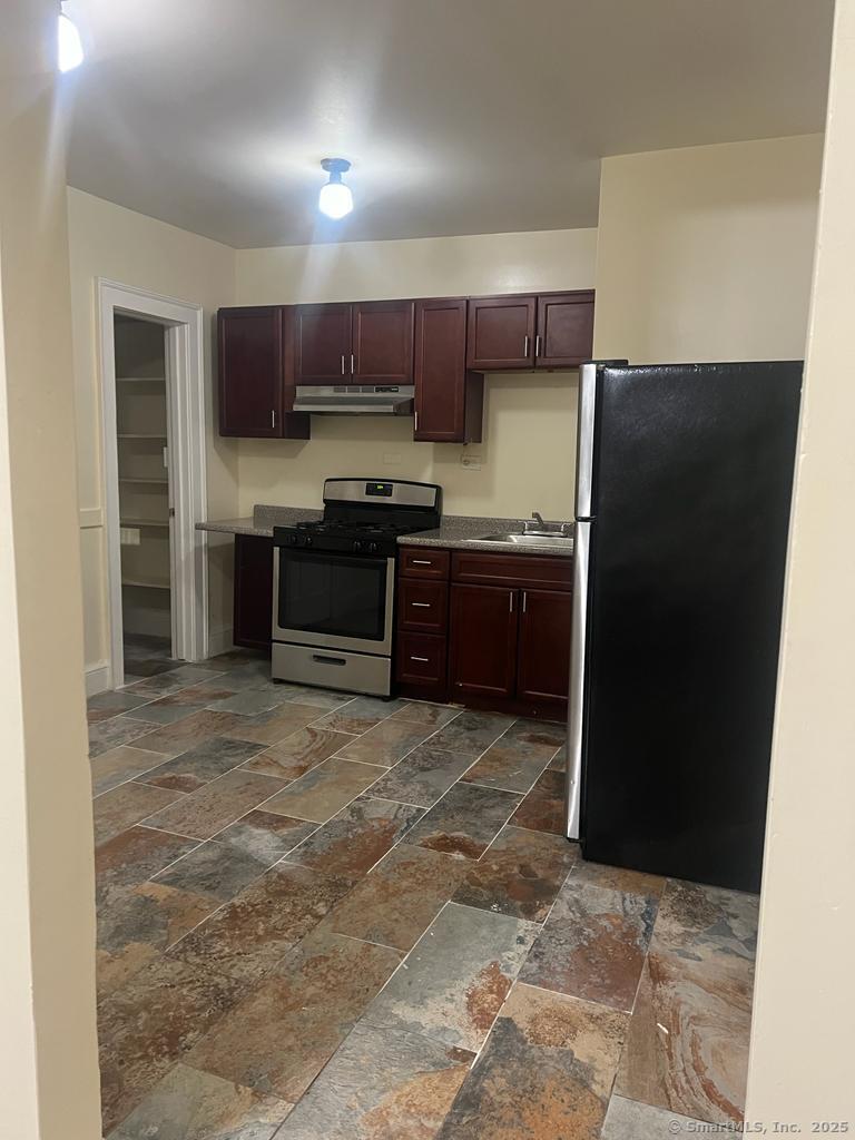 469 Wethersfield Avenue A-1
