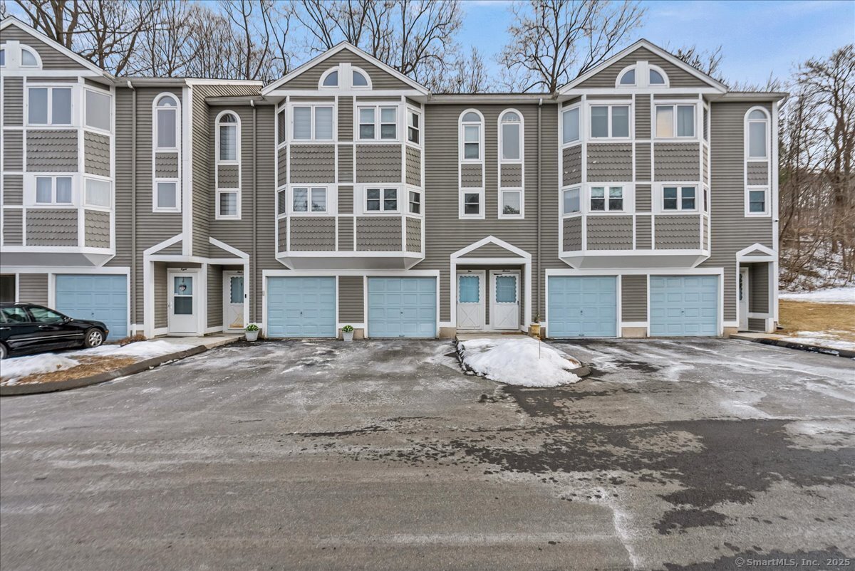 1655 North Colony Road 10
