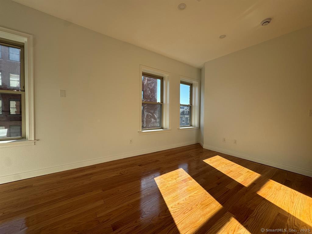 160 Main Street 3C