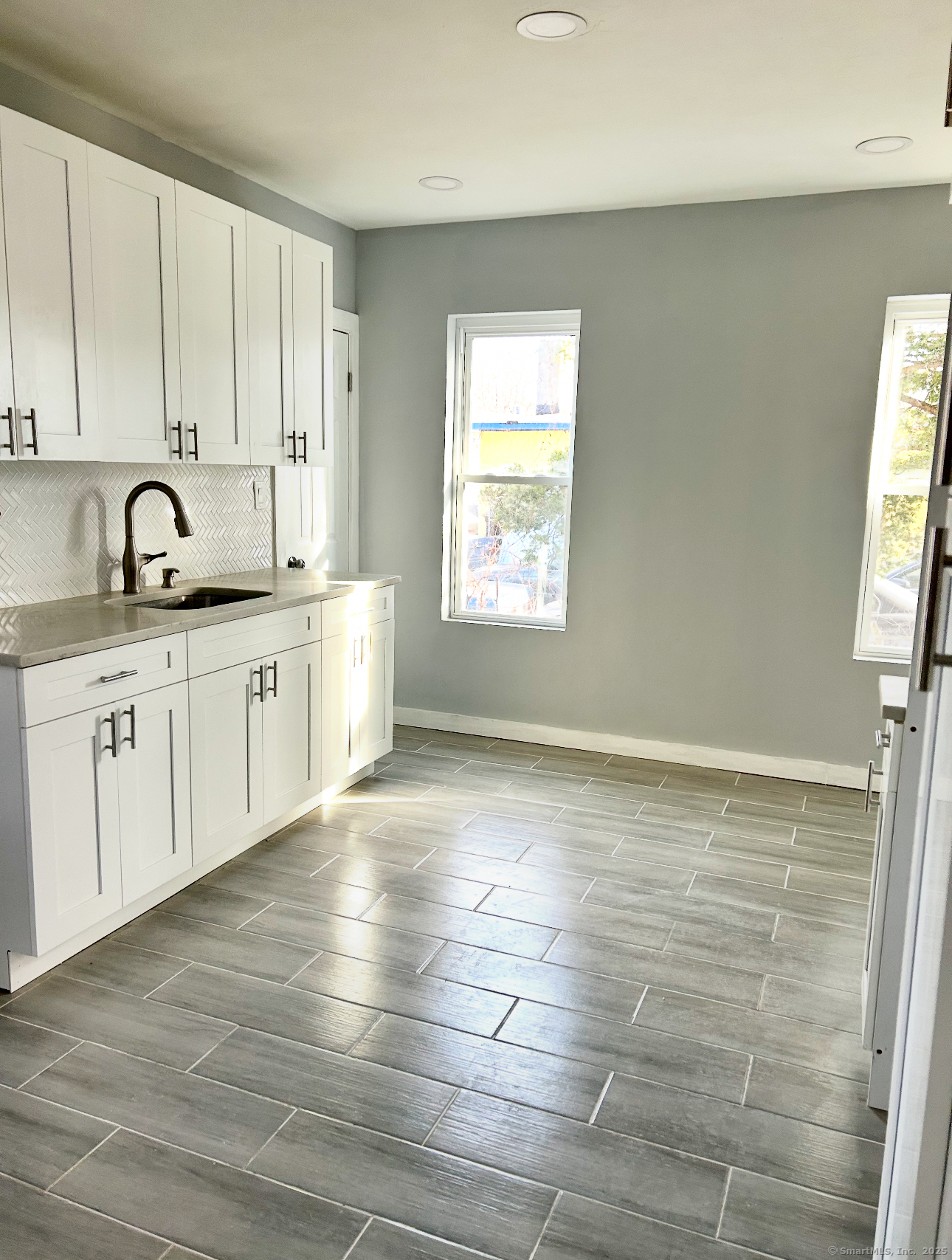 8-10 Prospect Avenue 1