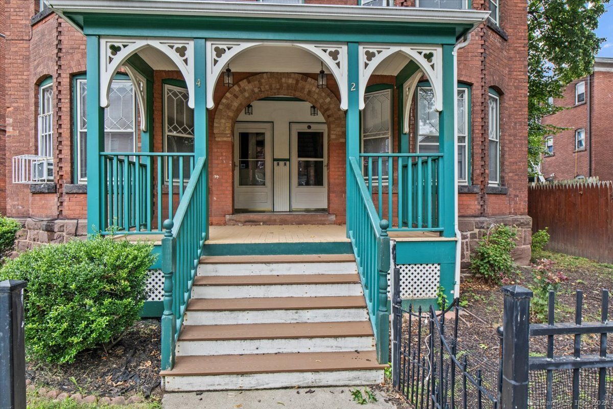 2 Putnam Heights