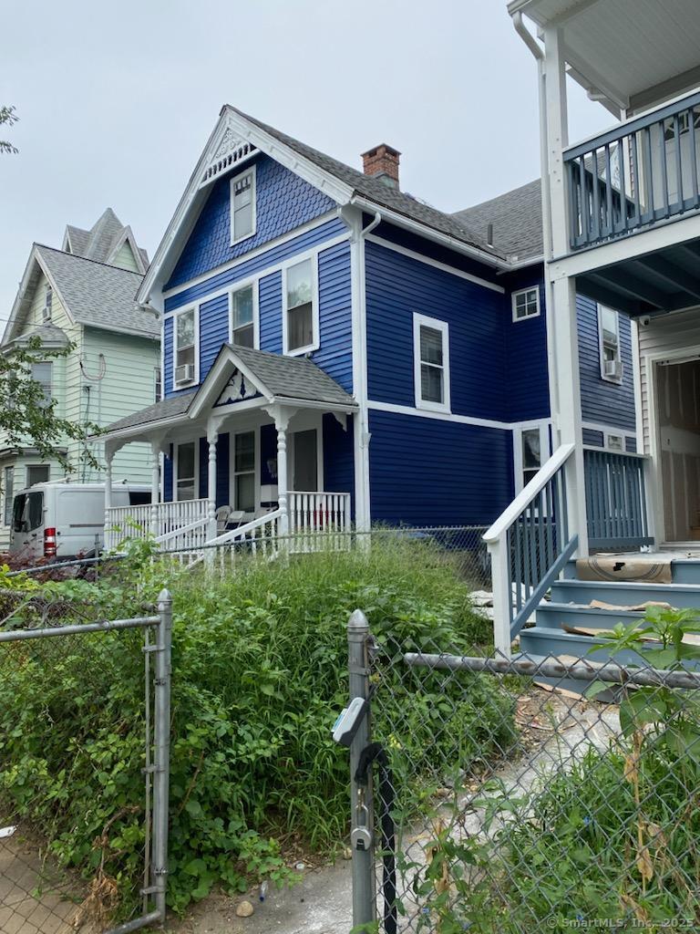 595 William Street
