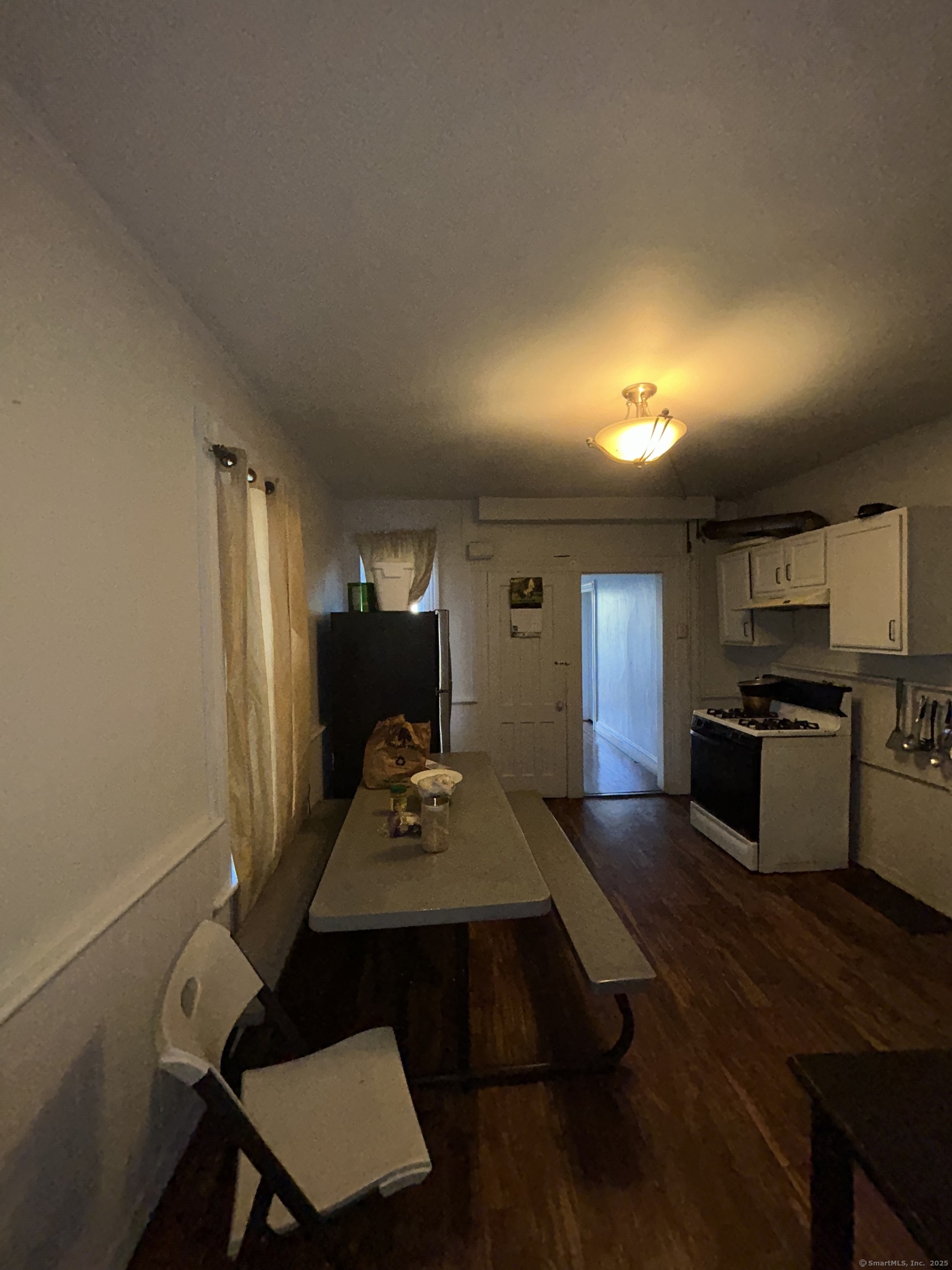 595 William Street