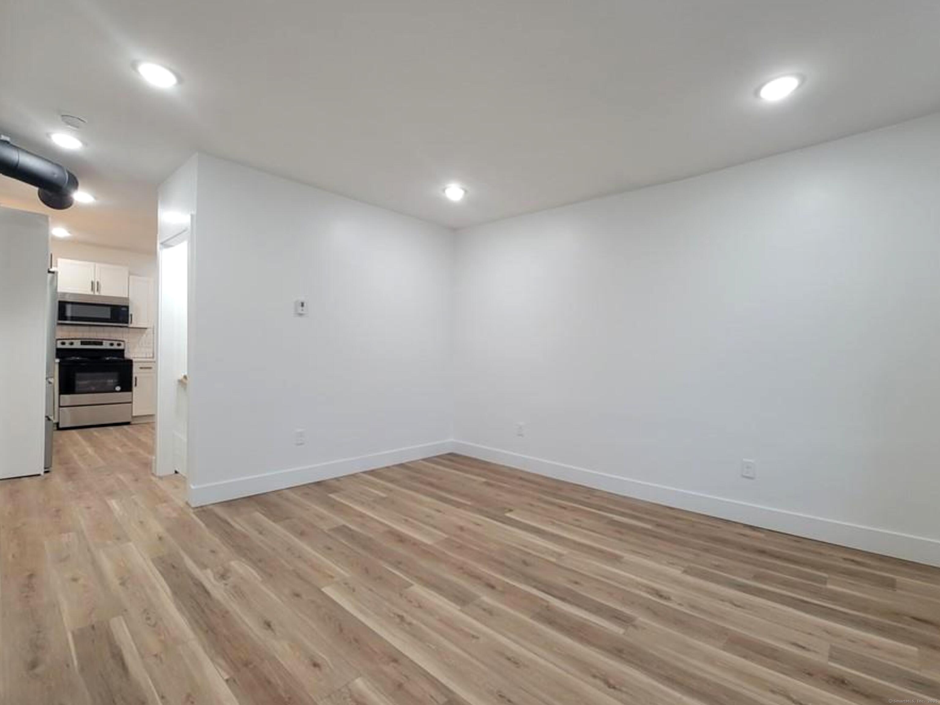 122 High Street 3