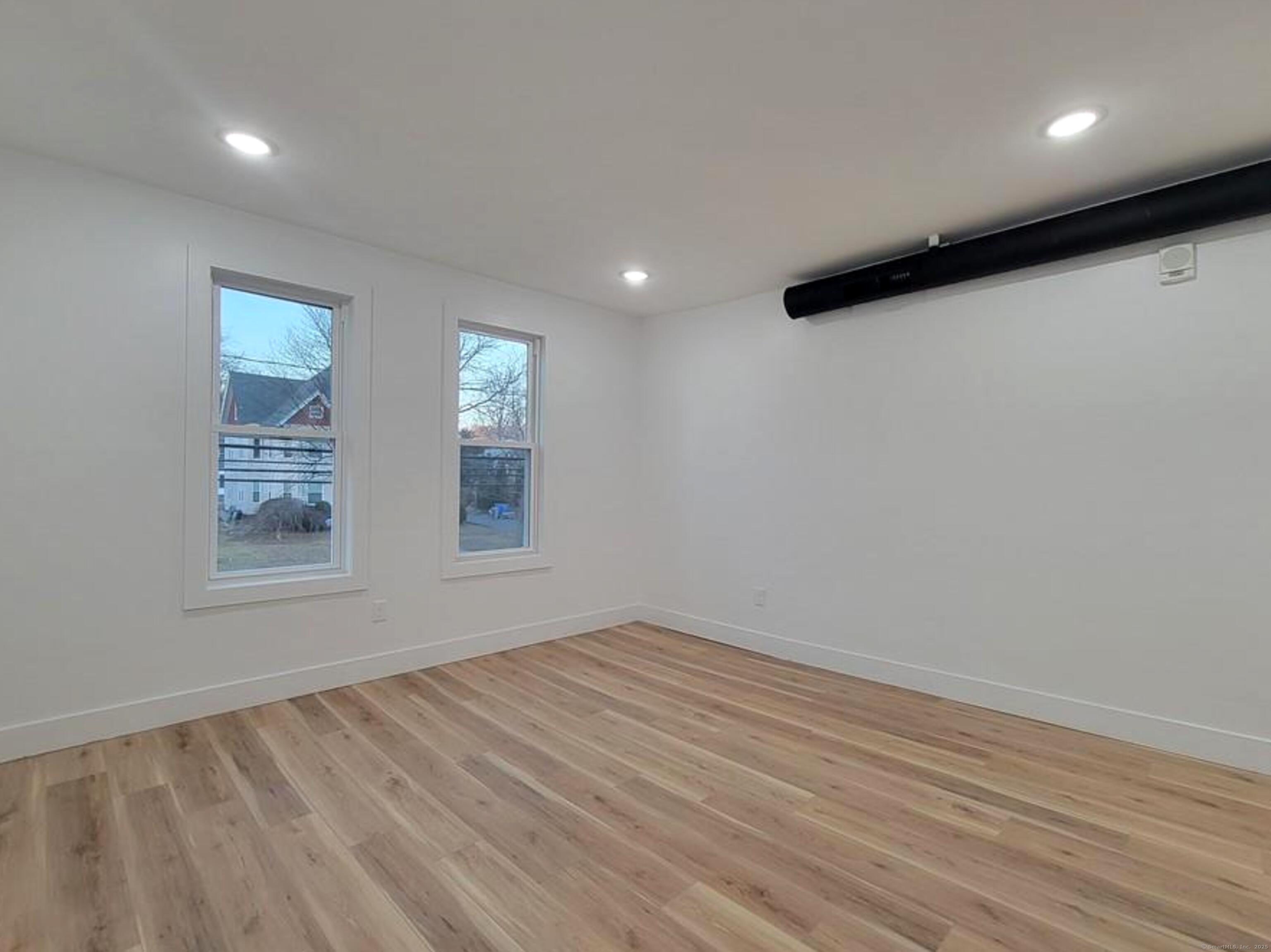 122 High Street 3