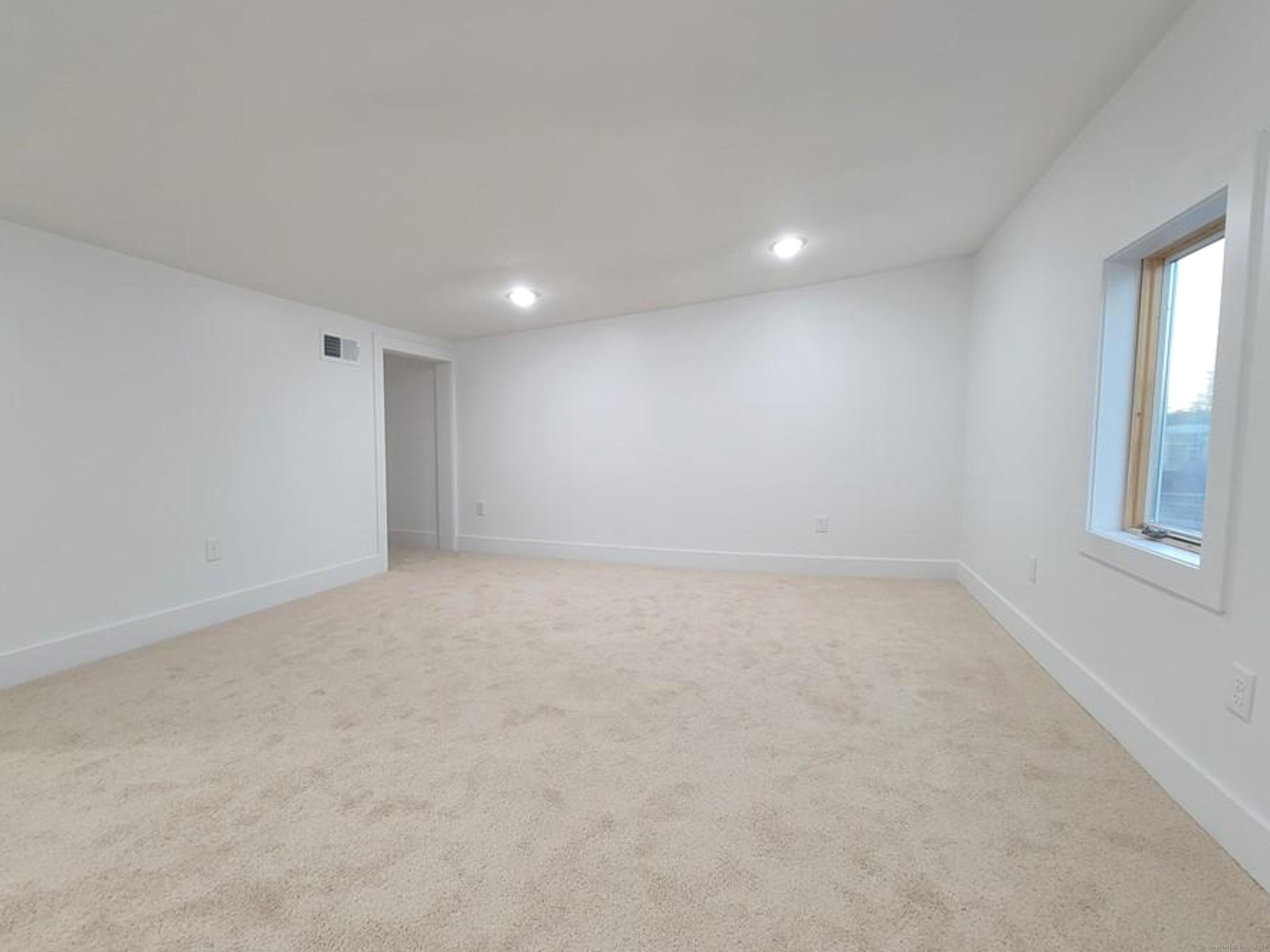 122 High Street 3