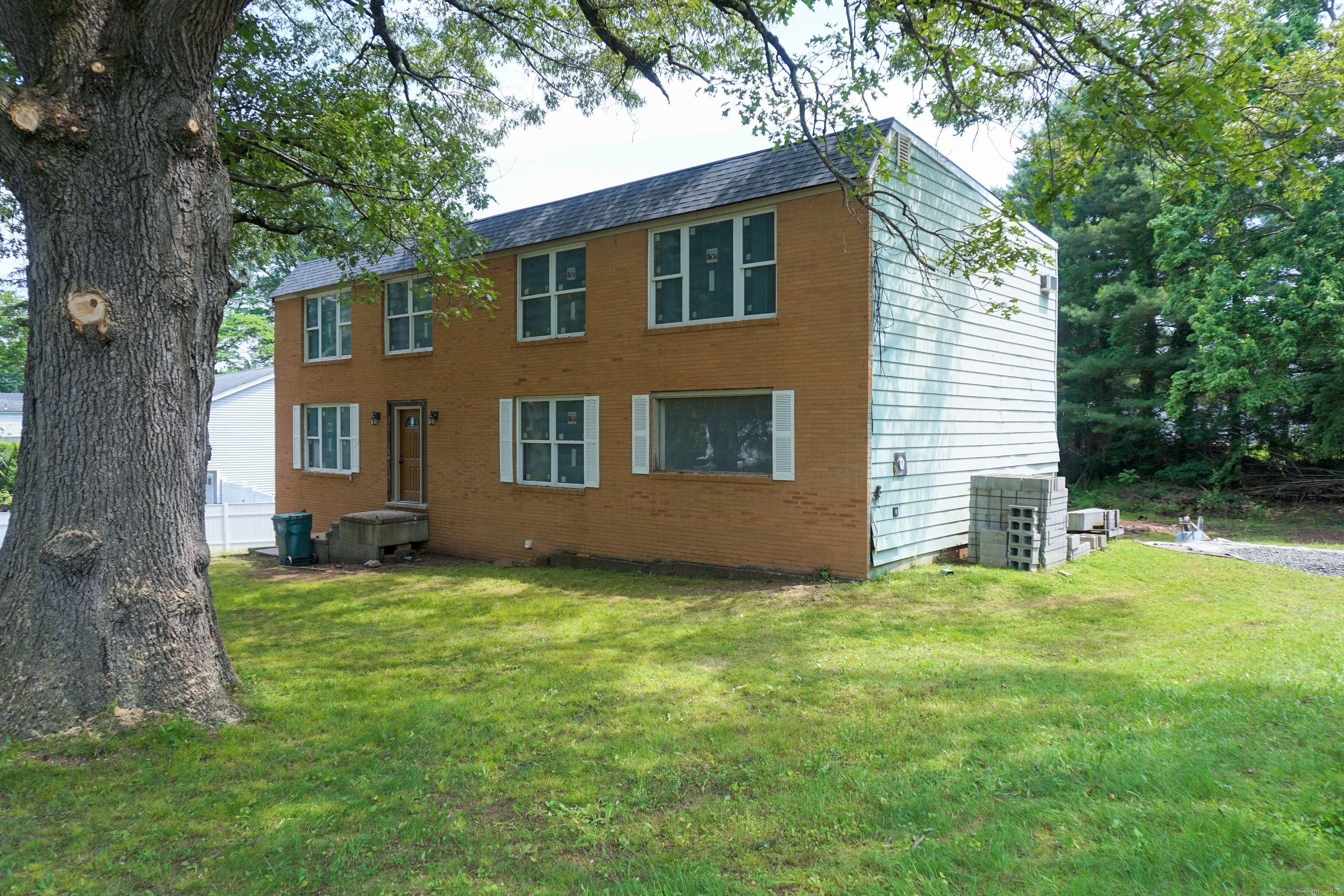 110 Dickerman Street