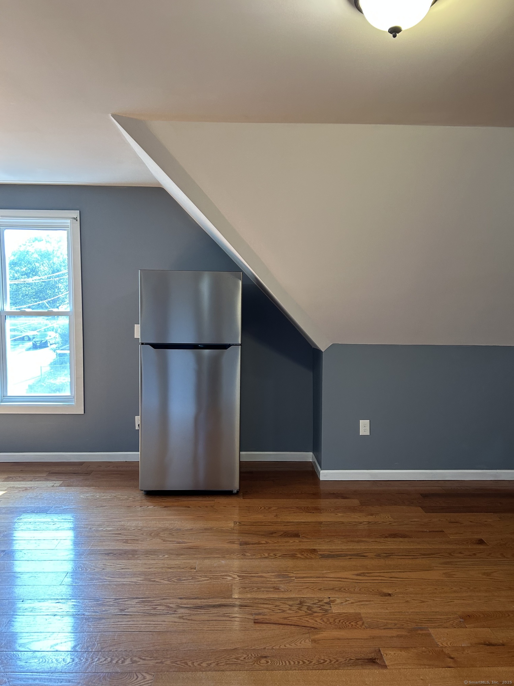 26 Plaza Avenue 3rd Floor