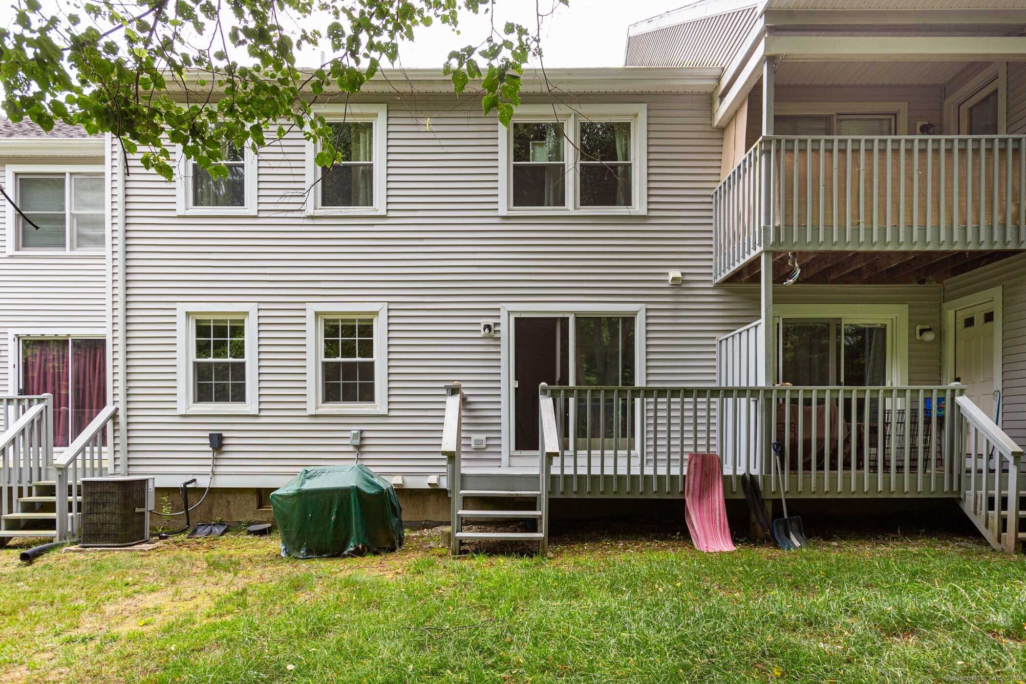 286 Laura Boulevard 286