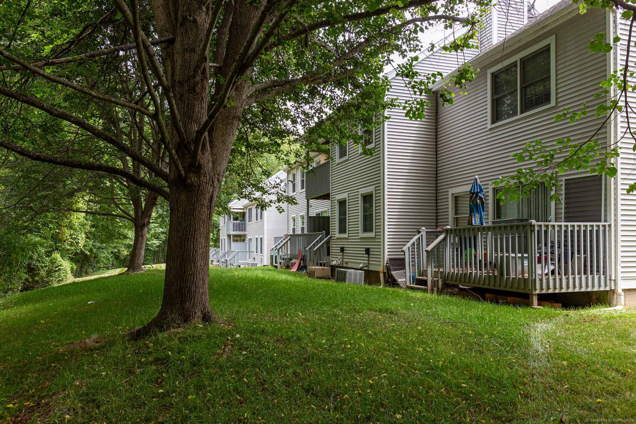 286 Laura Boulevard 286