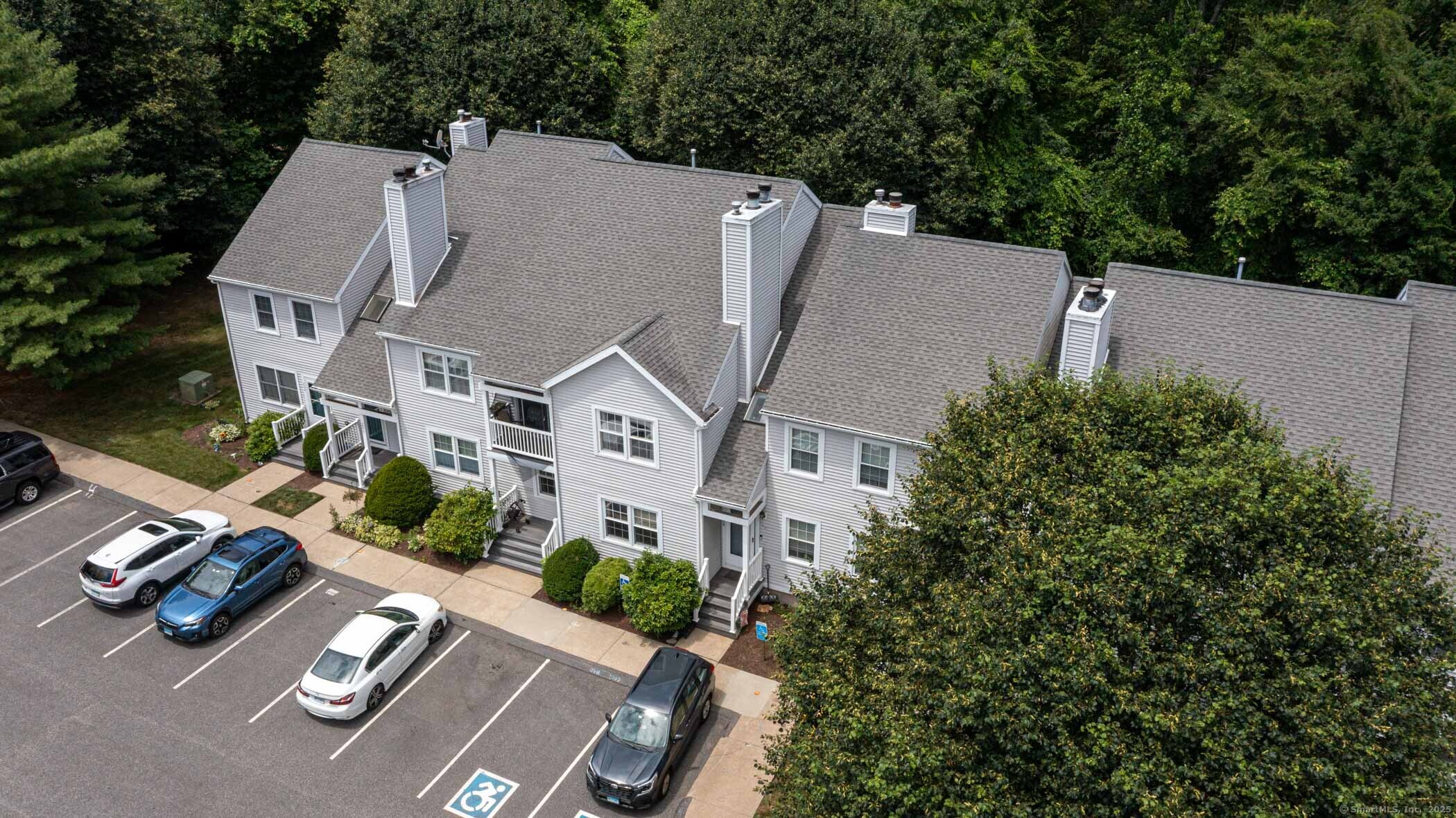 286 Laura Boulevard 286