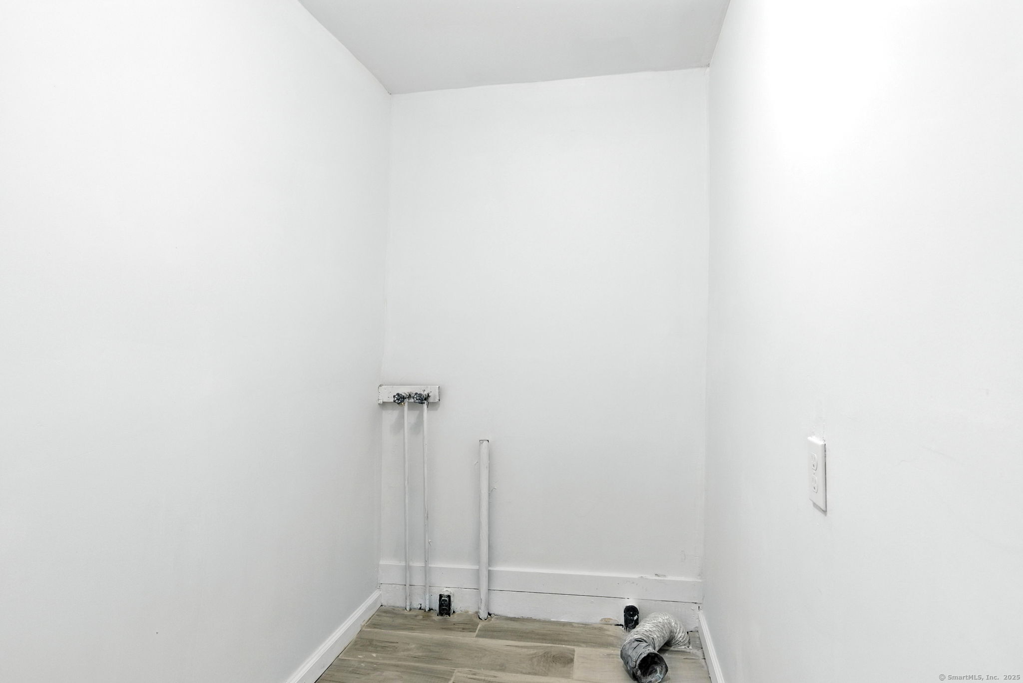 5 Church Street APT R
