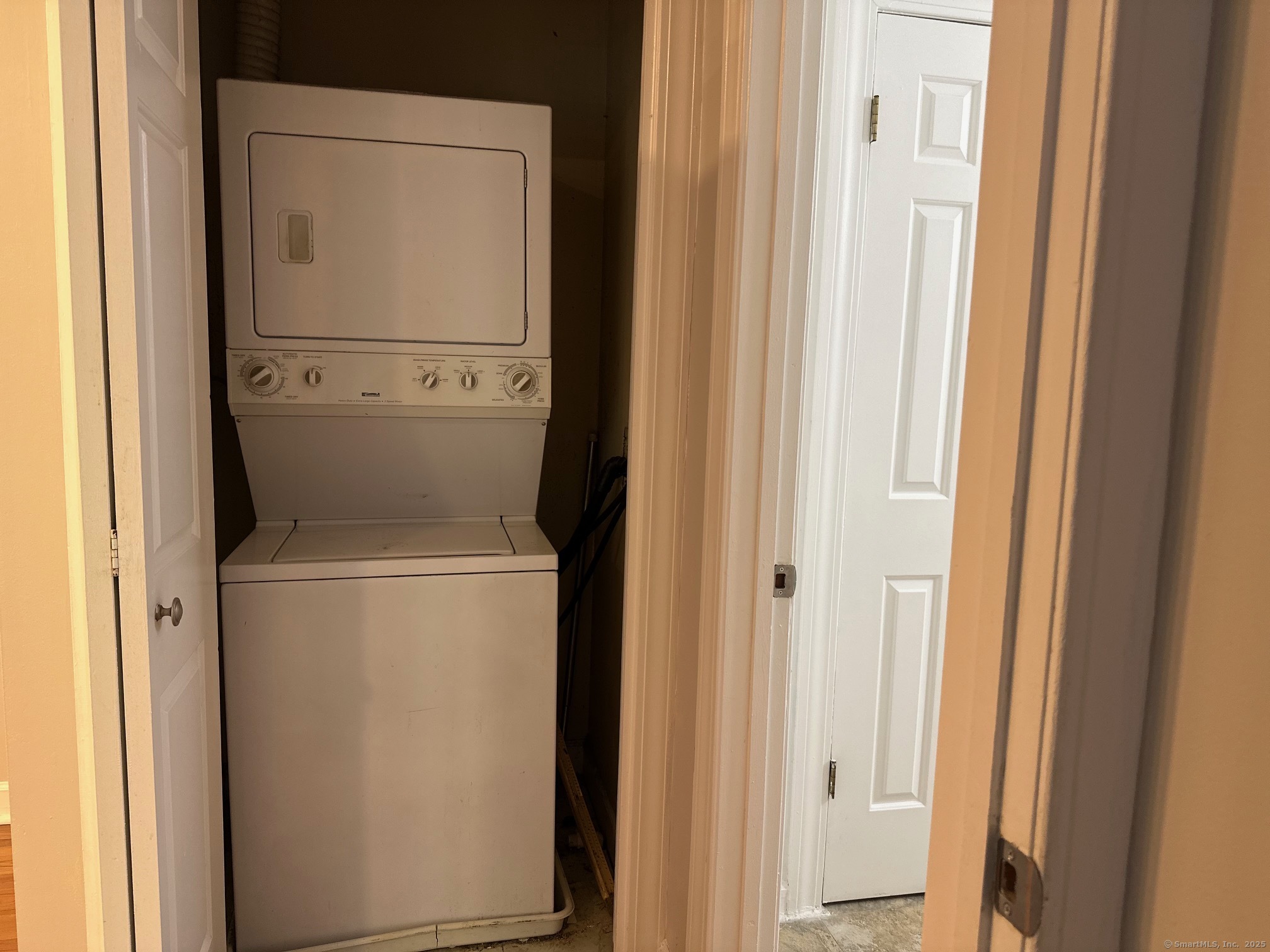 980 Lindley Street 401H