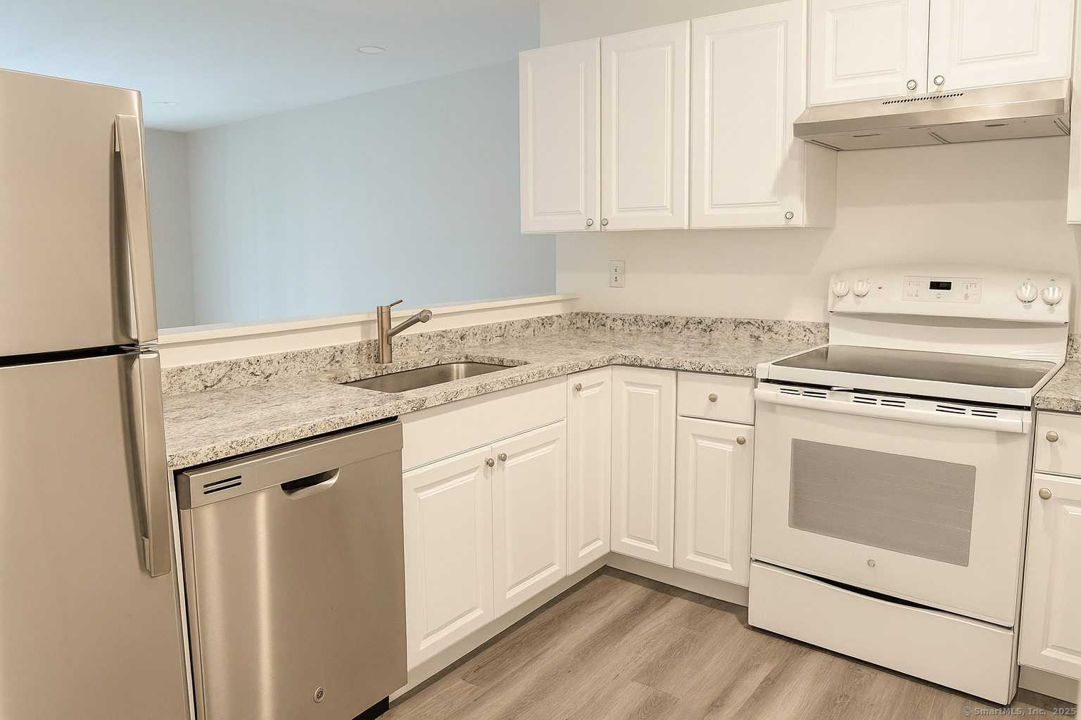 980 Lindley Street 401H