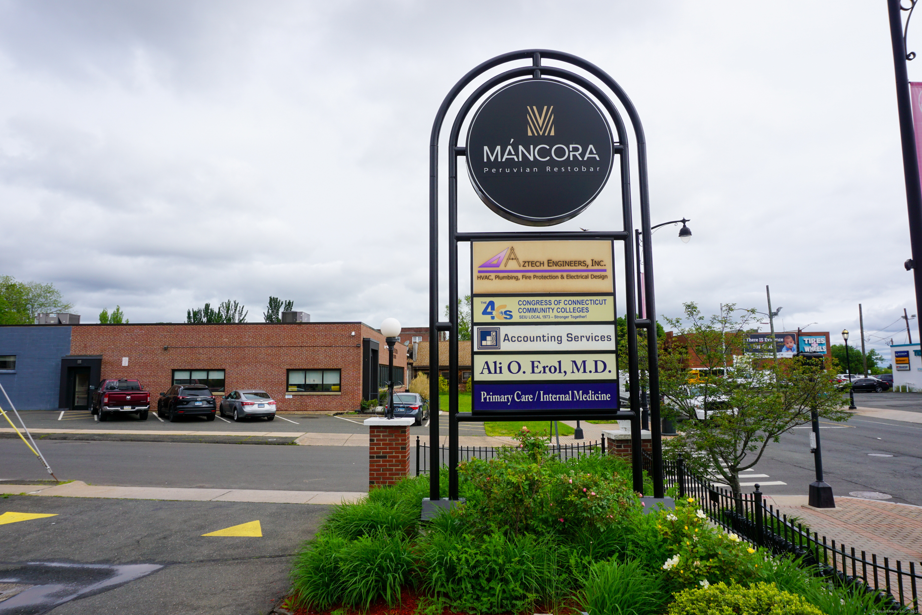 901 Wethersfield Avenue