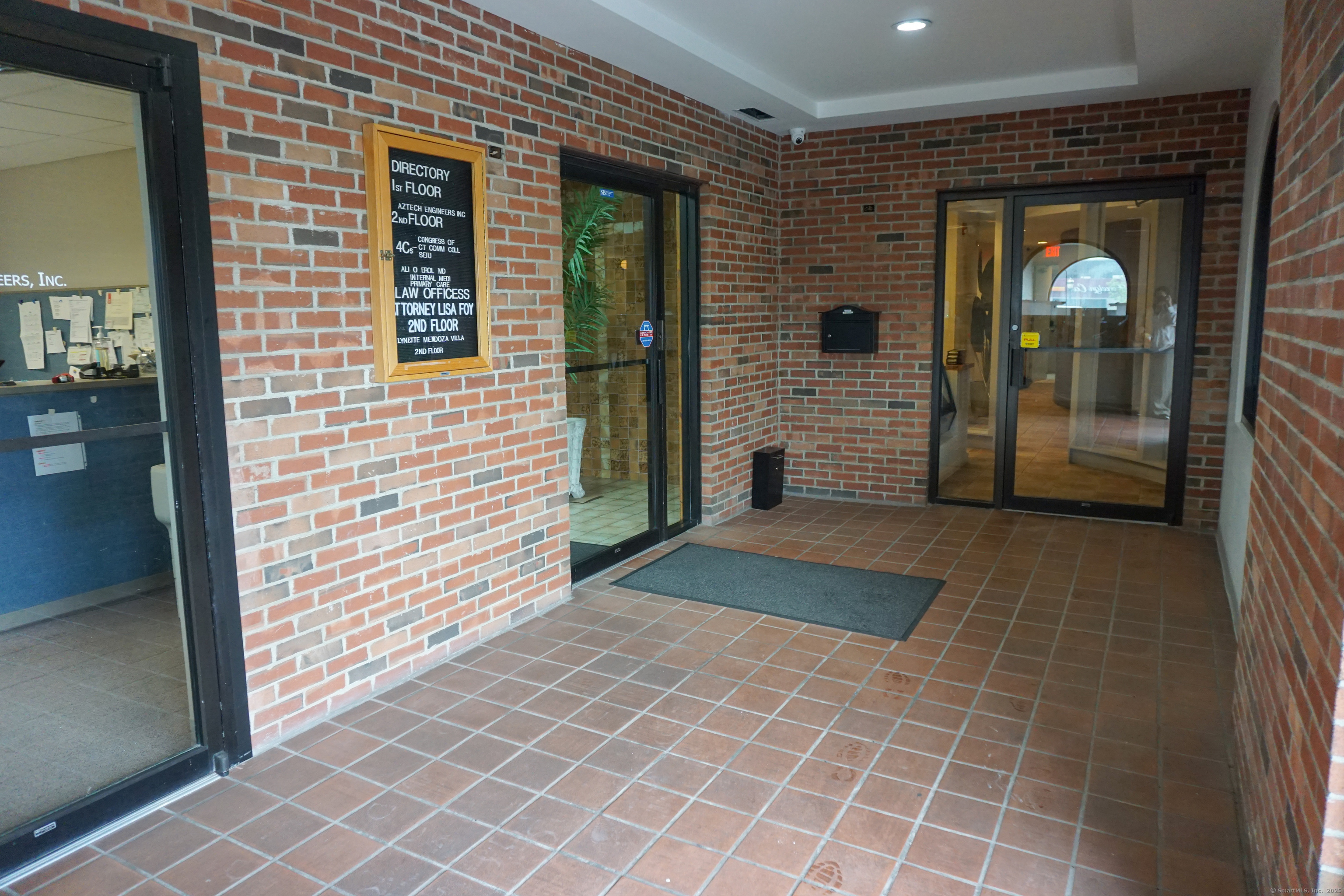 901 Wethersfield Avenue Office 3, 2nd FL