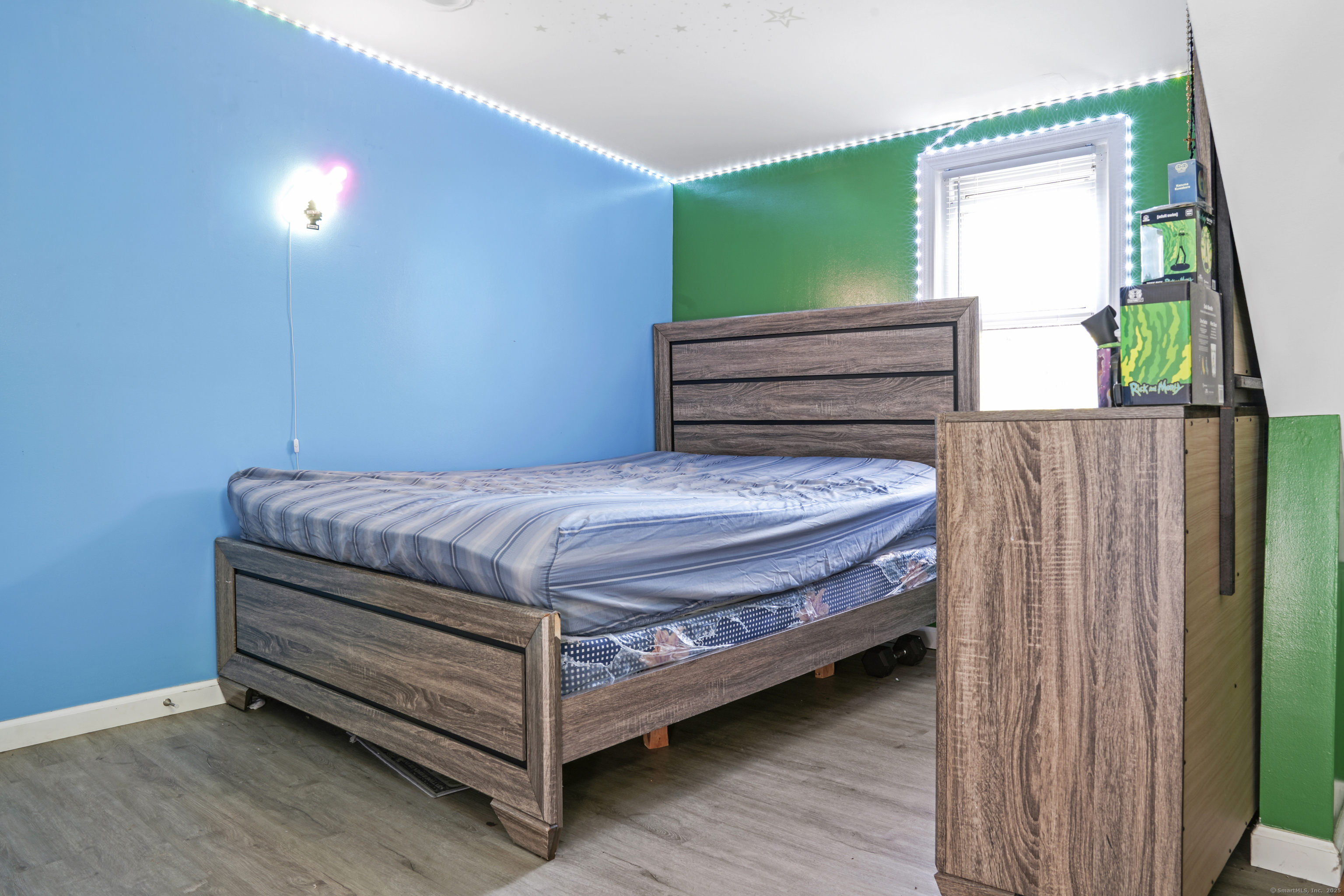 84 aka 66 John Street