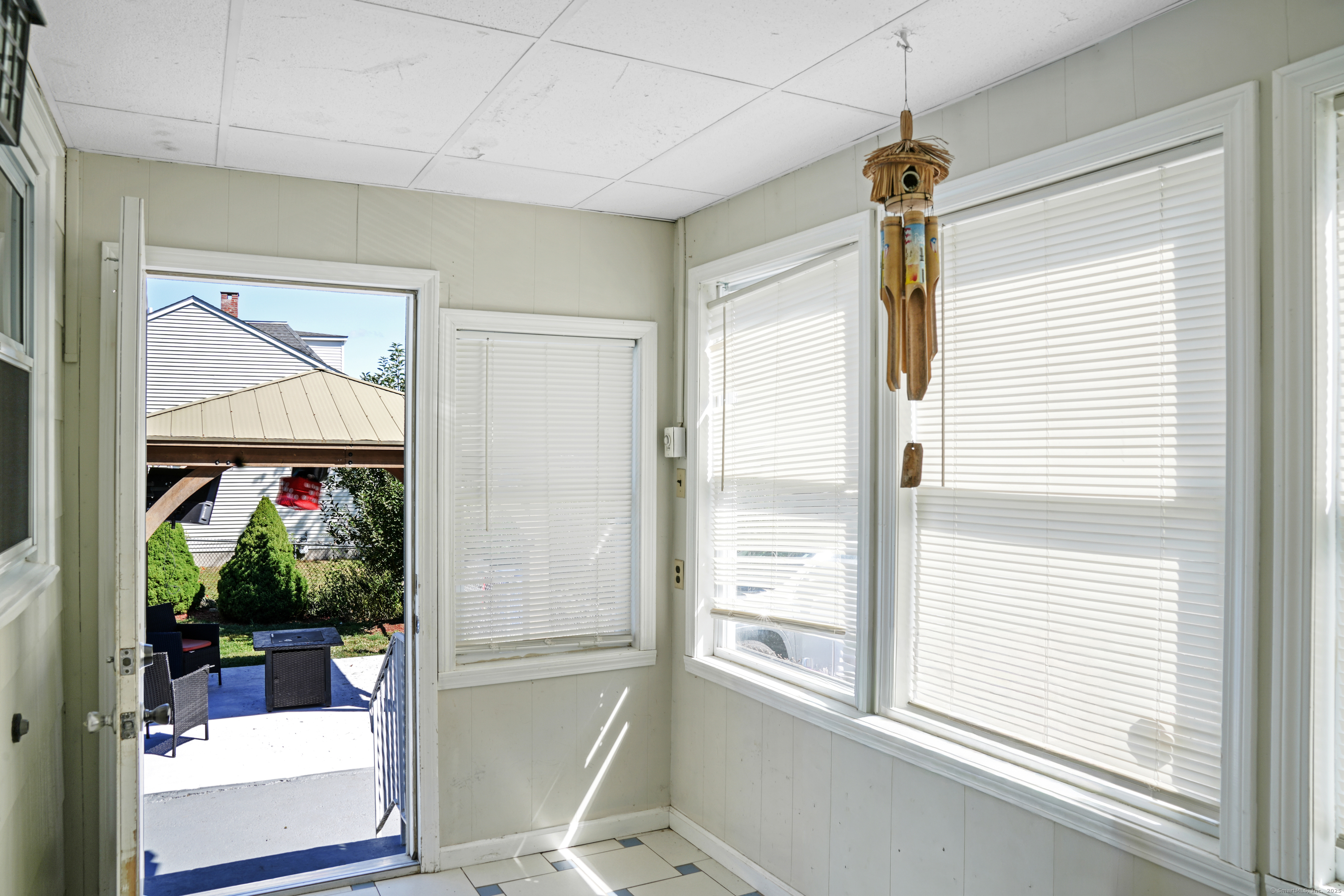 84 aka 66 John Street