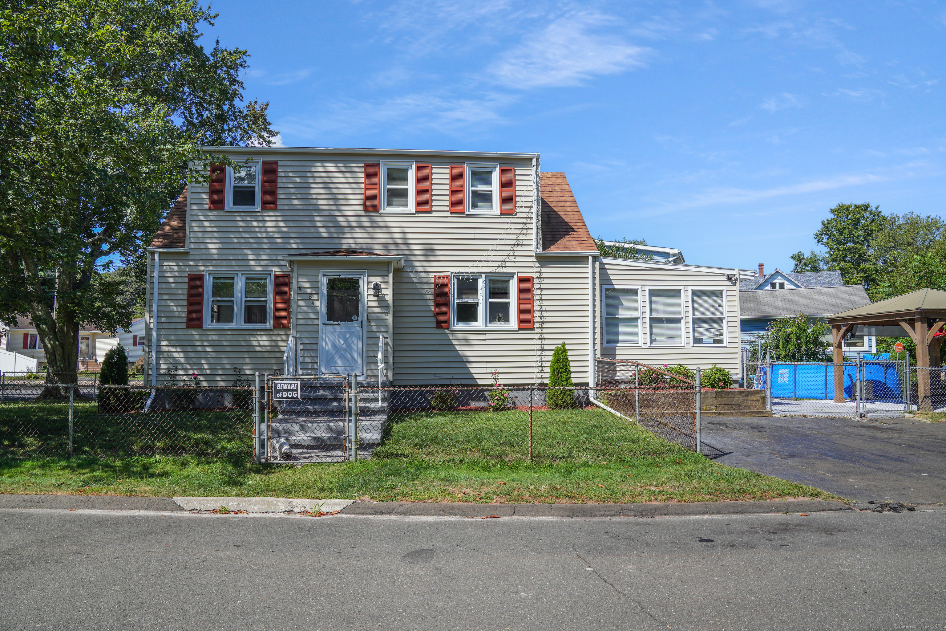 84 aka 66 John Street