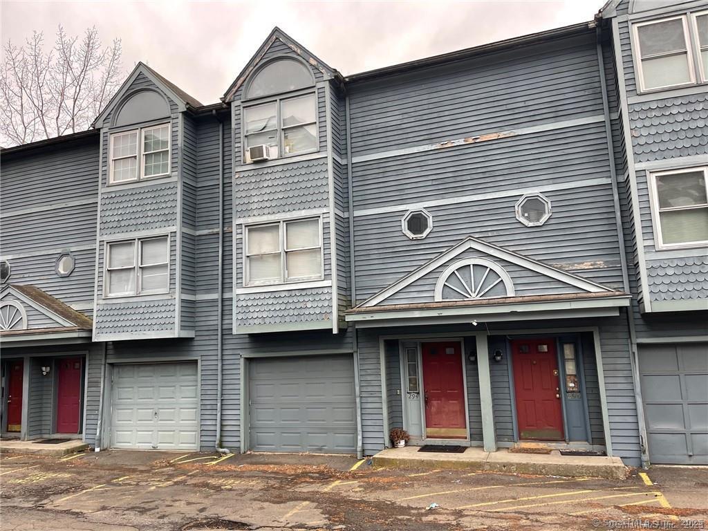 300 Eastern Street APT 4C