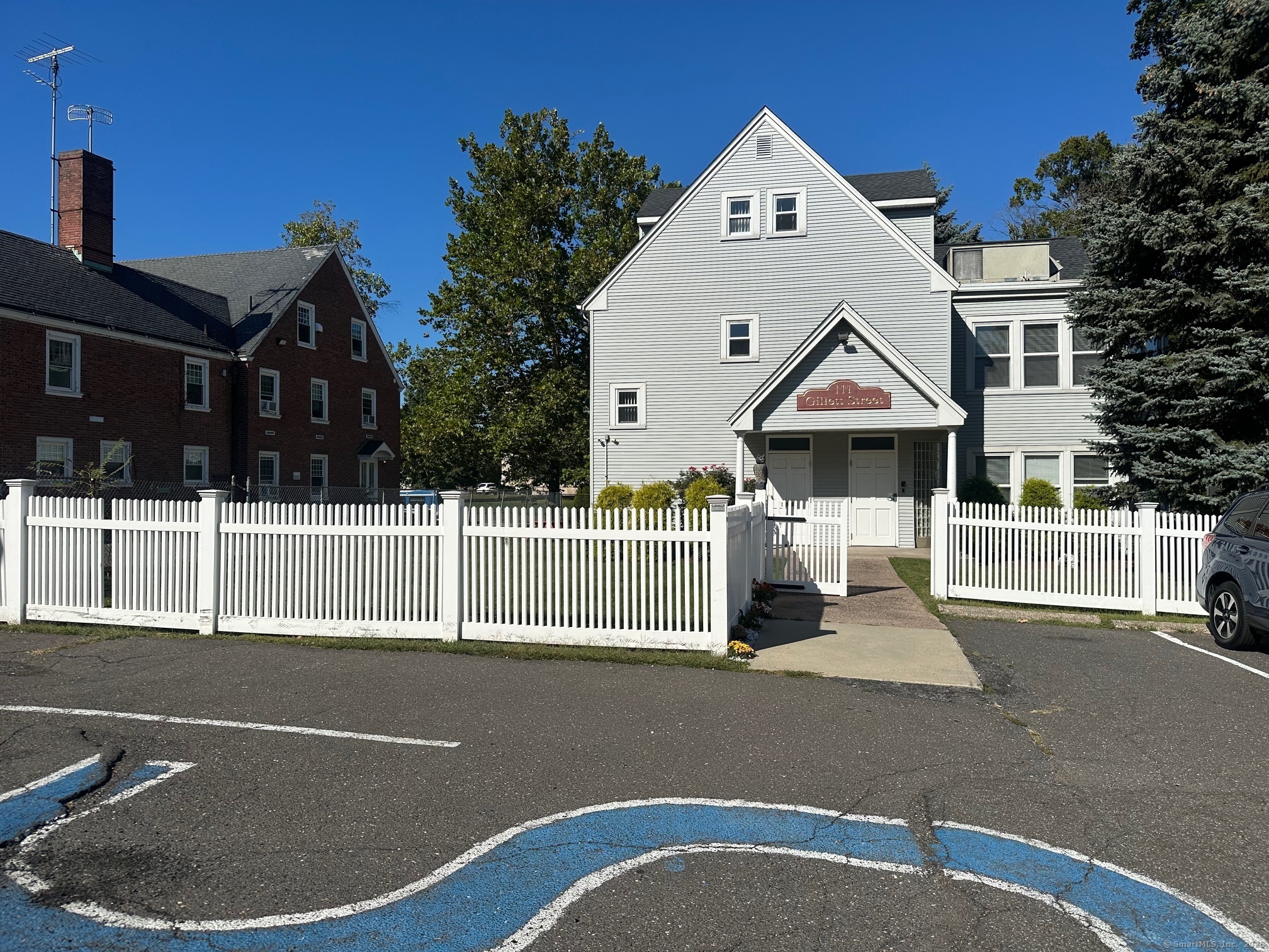111 Gillett Street