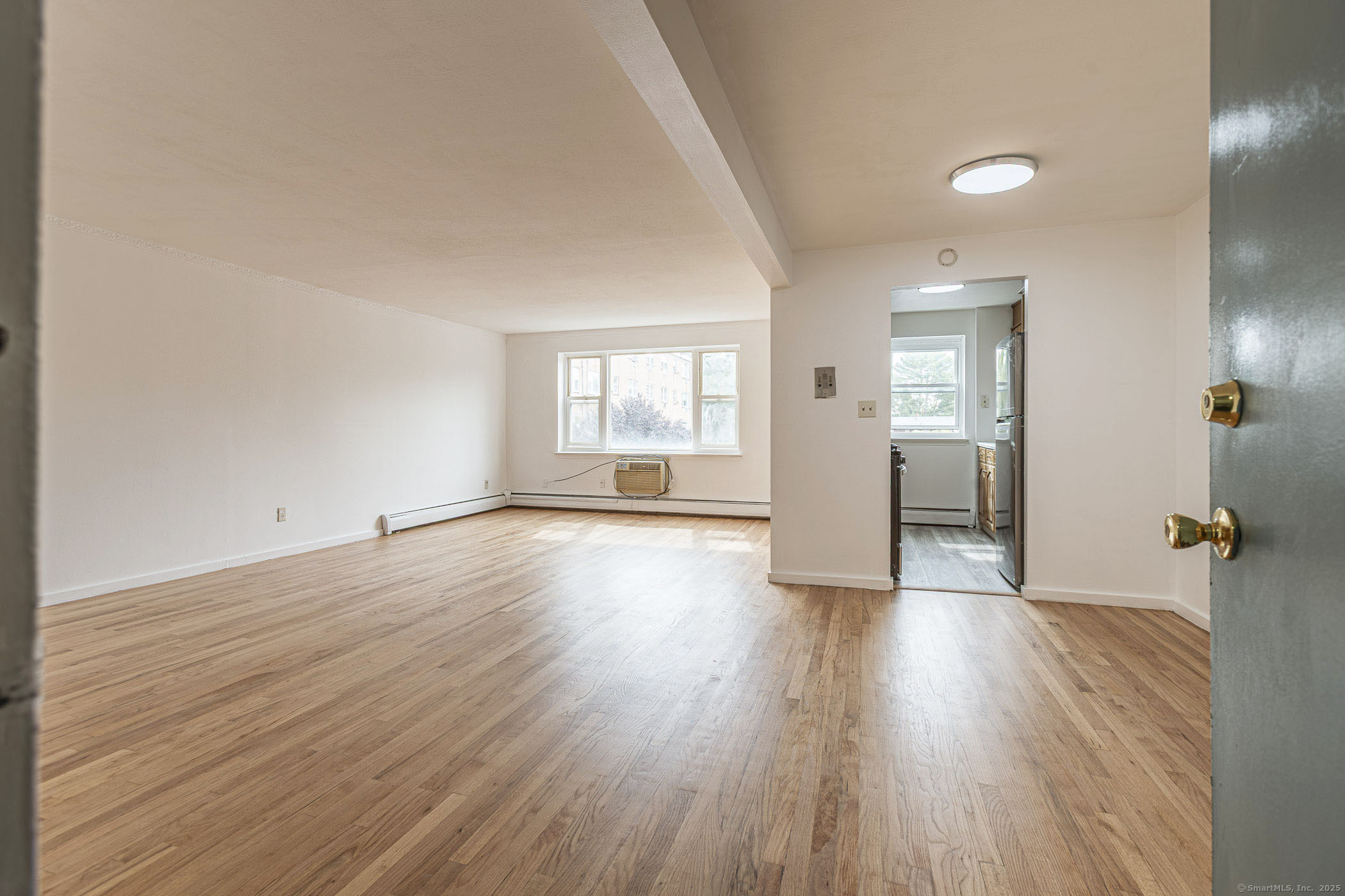 70 Farmington Avenue 2B