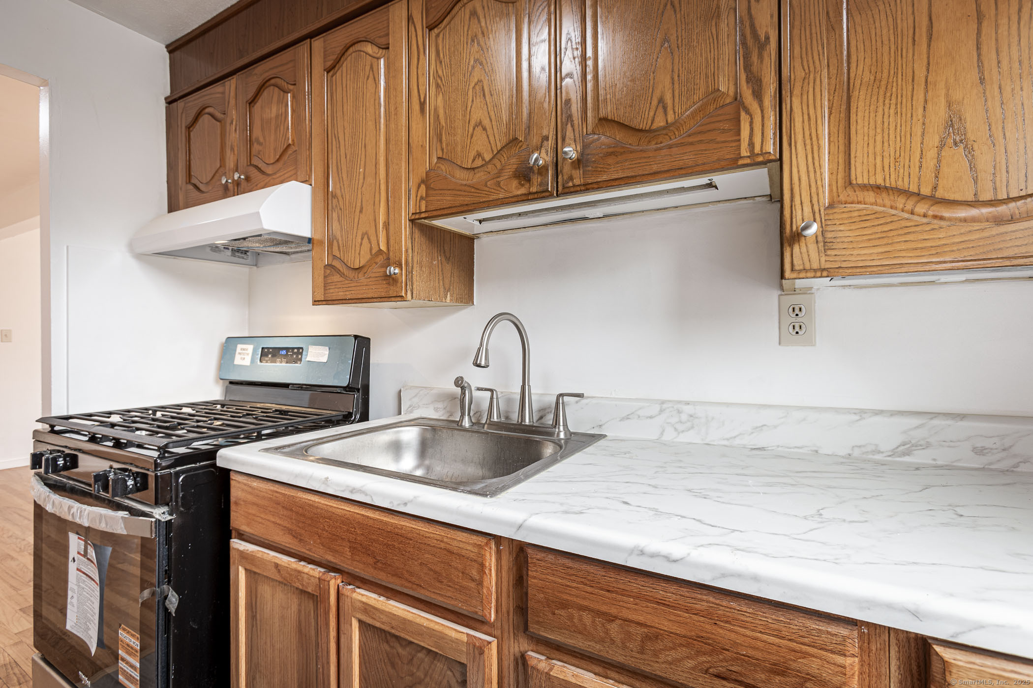 70 Farmington Avenue 2B