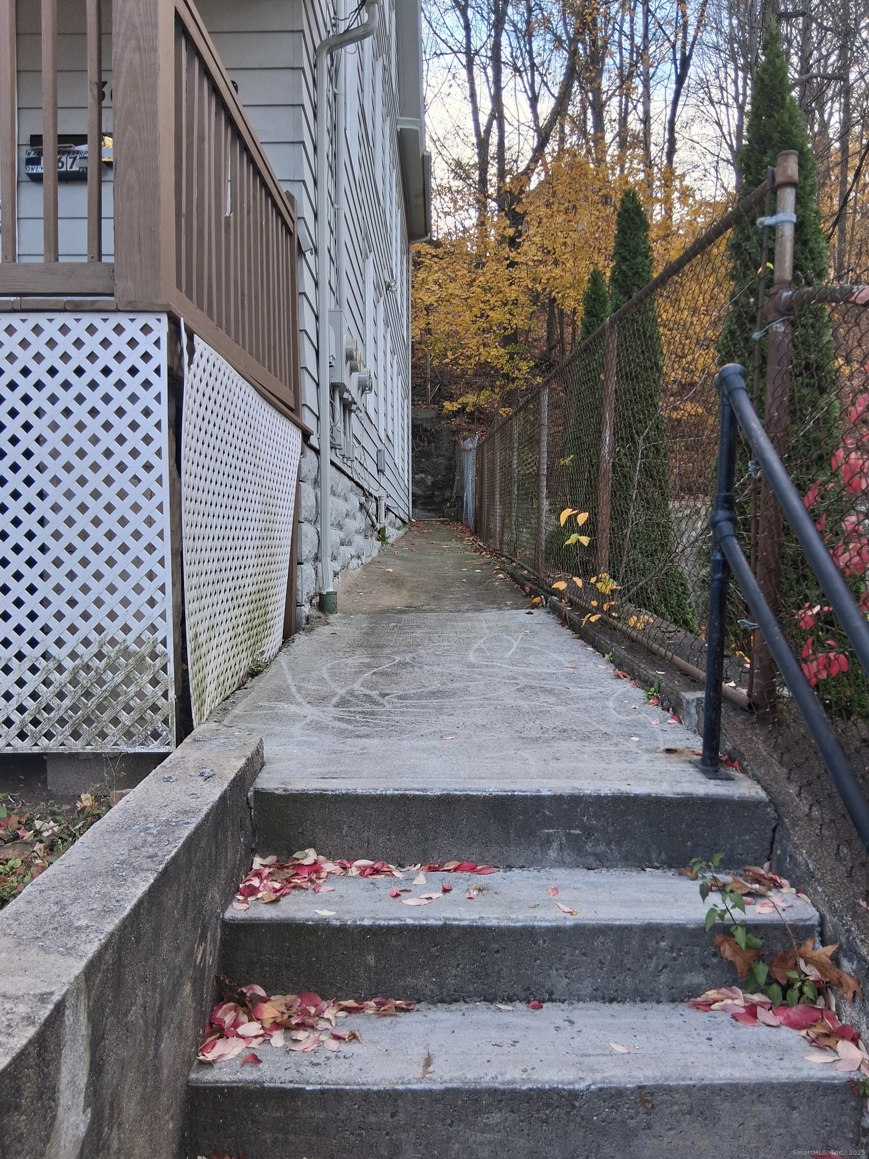 367 Watertown Avenue 1