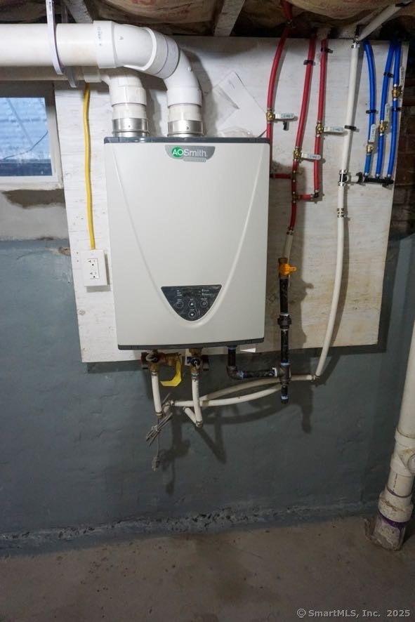 39 South Whitney Street