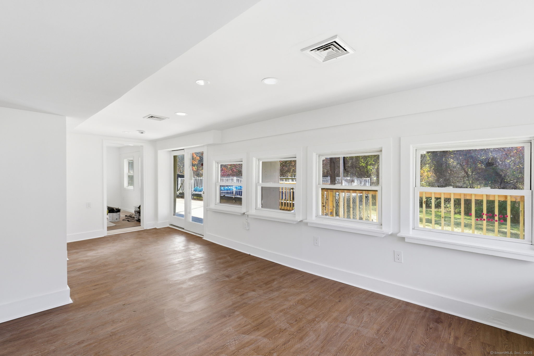 18 Pautipaug Hill Road