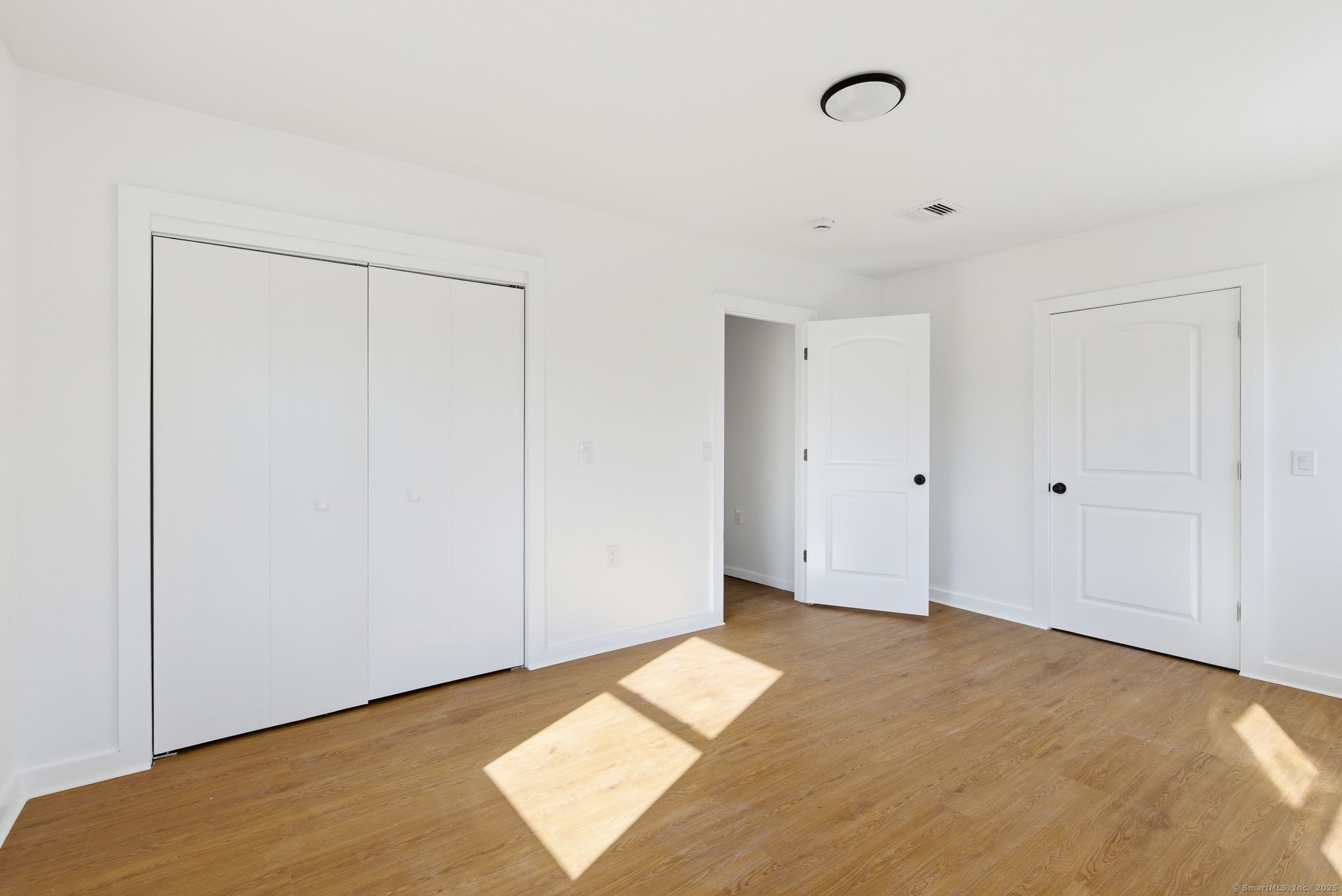 18 Pautipaug Hill Road