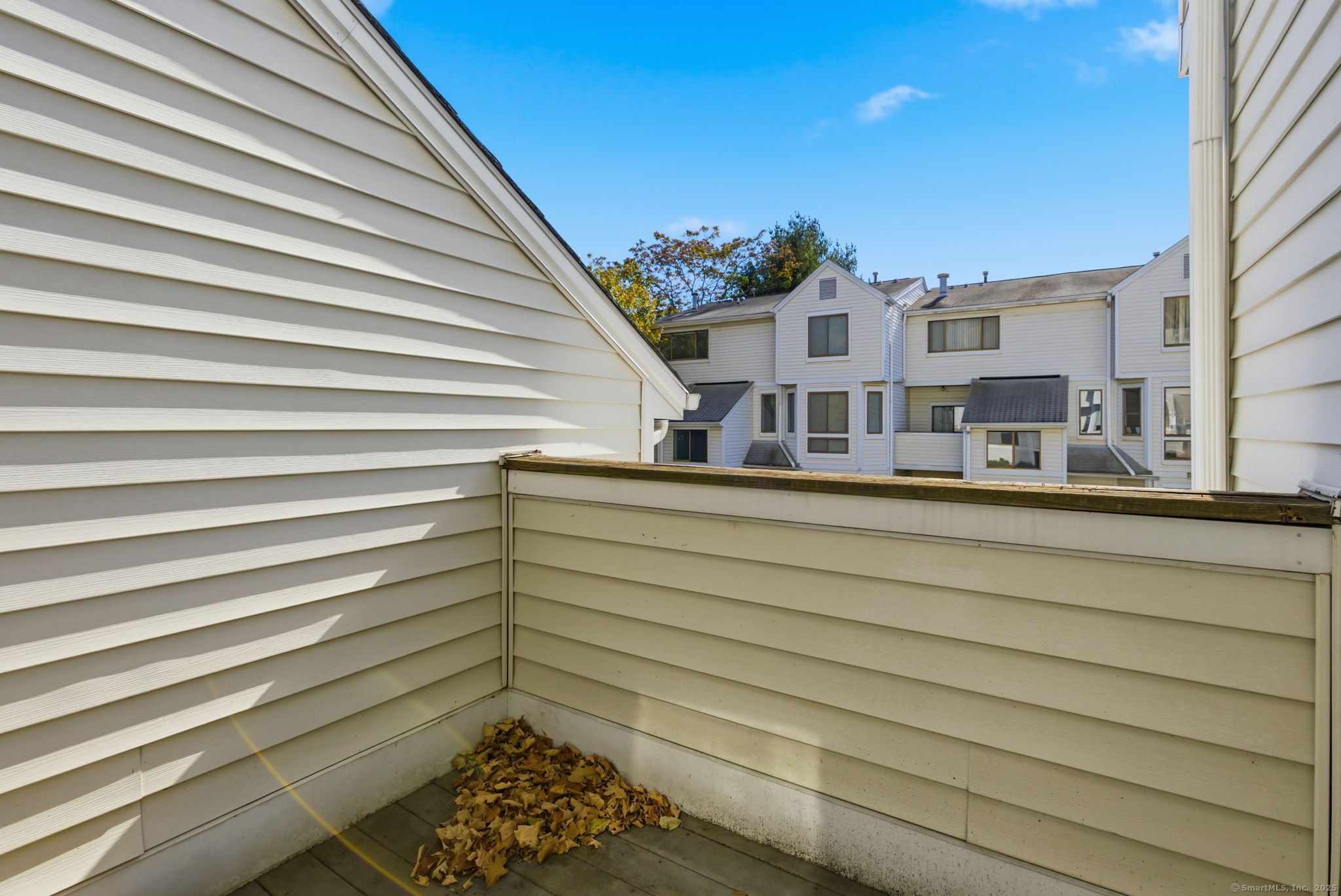 999 Whalley Avenue 1H