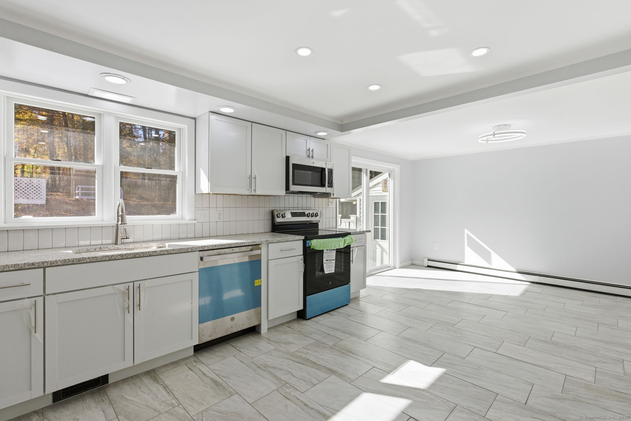 75 White Plains Road