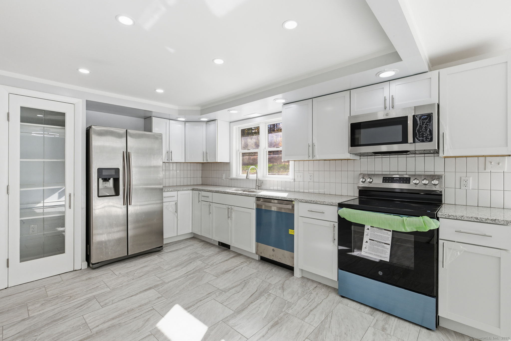 75 White Plains Road