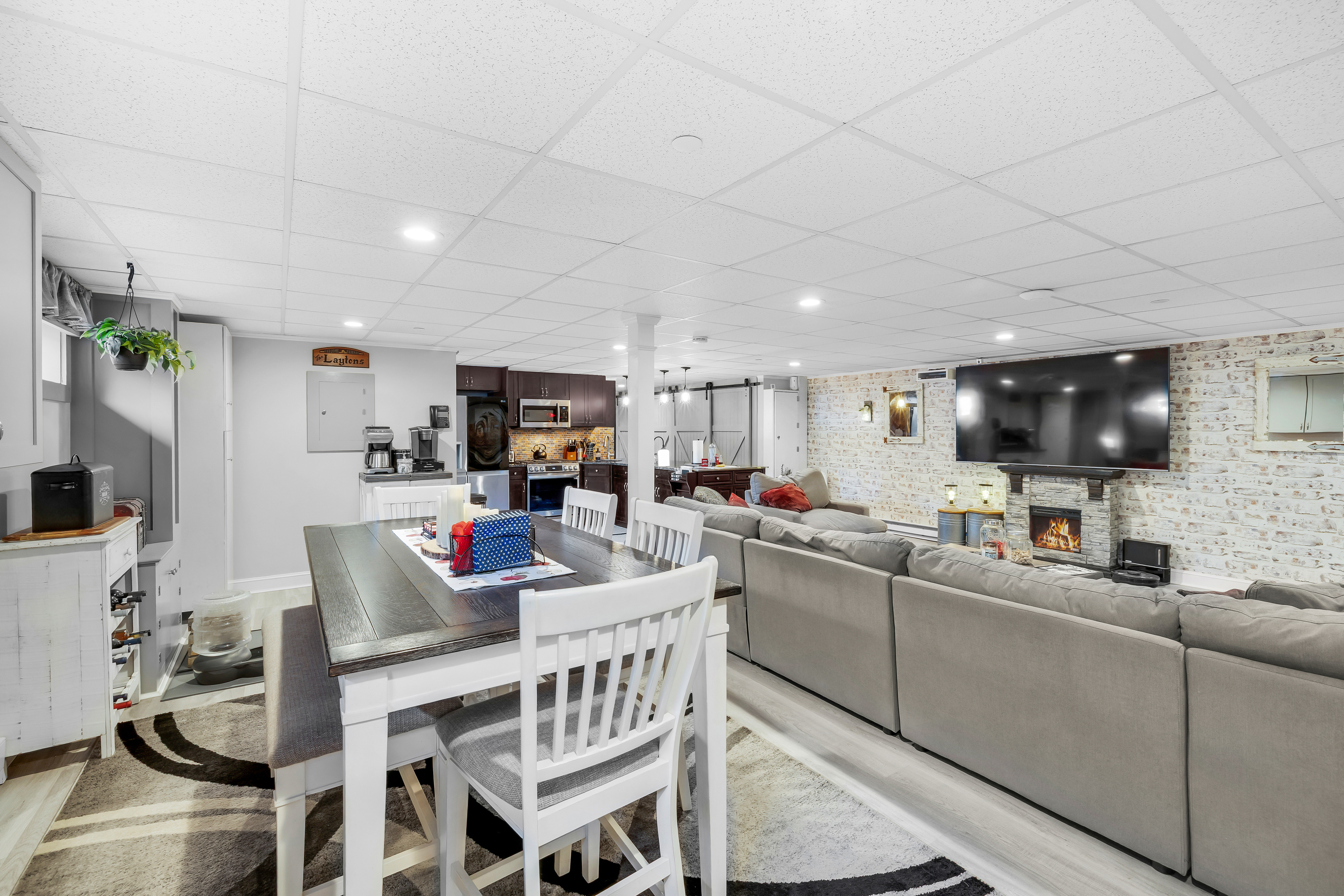 300 Riverside Avenue